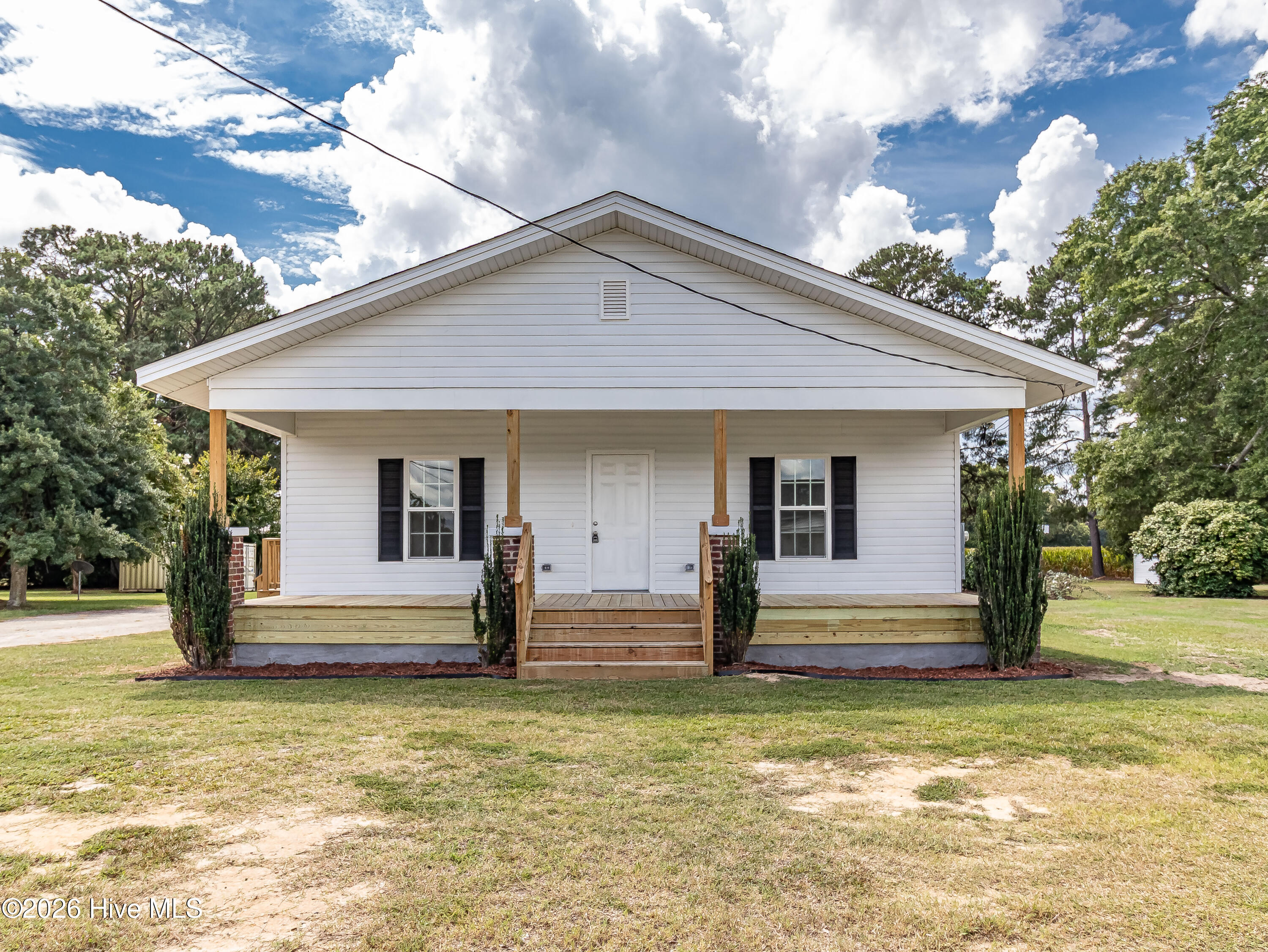119 N Church Street Property Photo 3