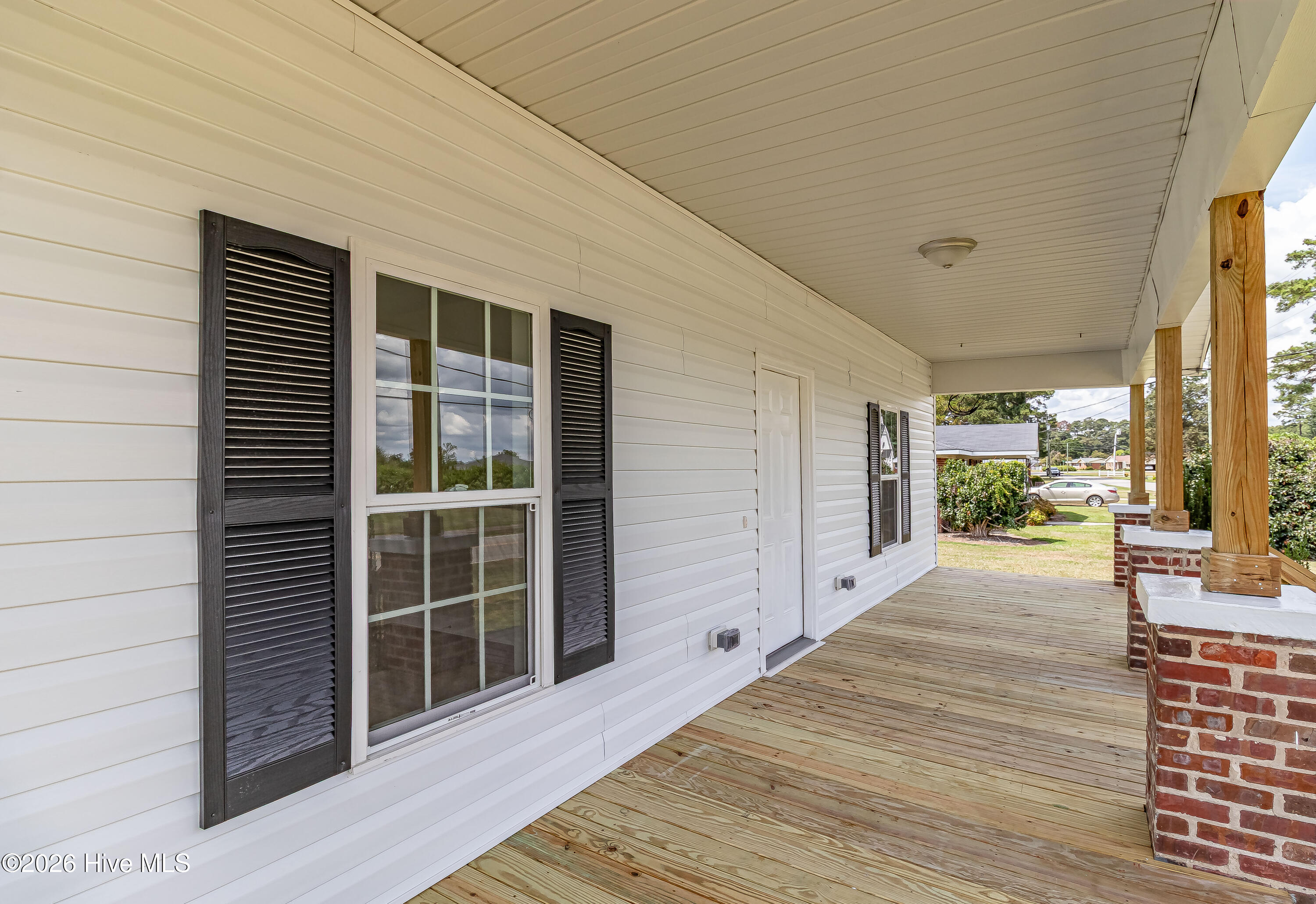 119 N Church Street Property Photo 4