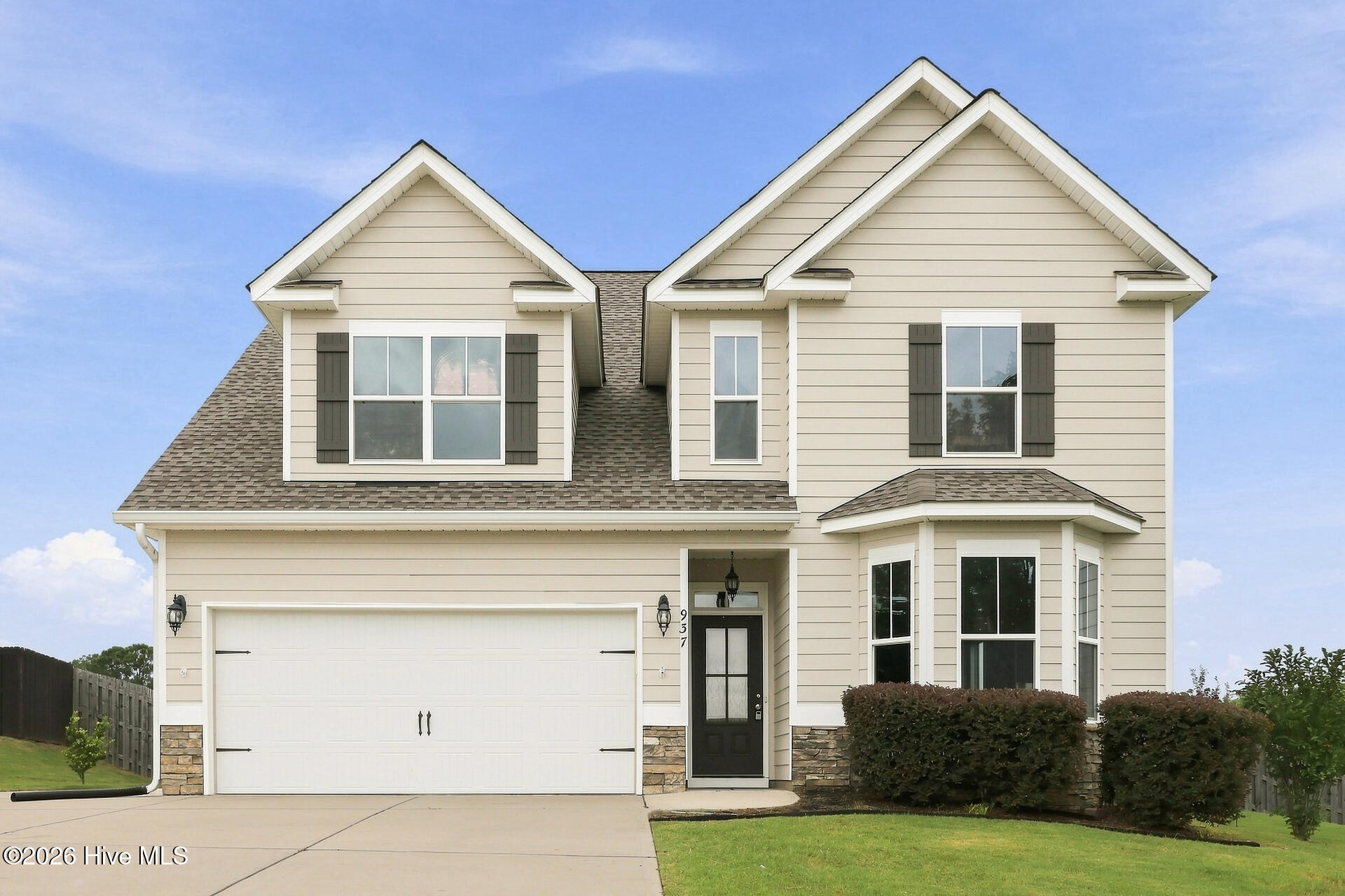 937 Niagra Falls Property Photo 1