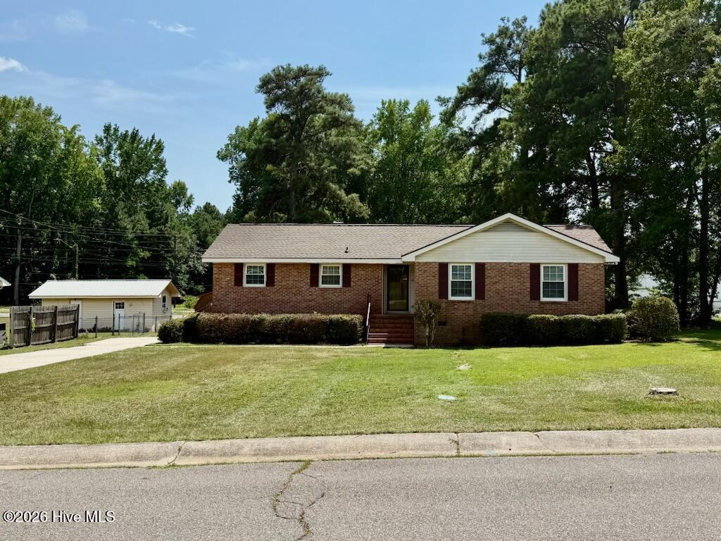 114 Sandhurst Drive Property Photo 1