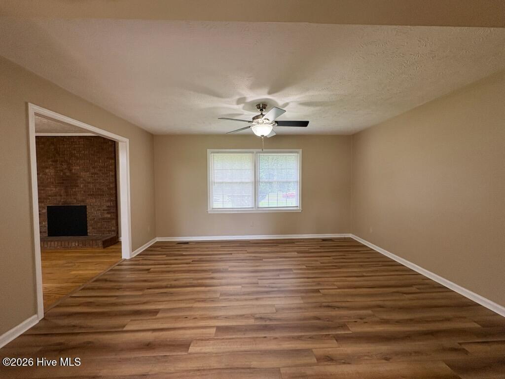 114 Sandhurst Drive Property Photo 2