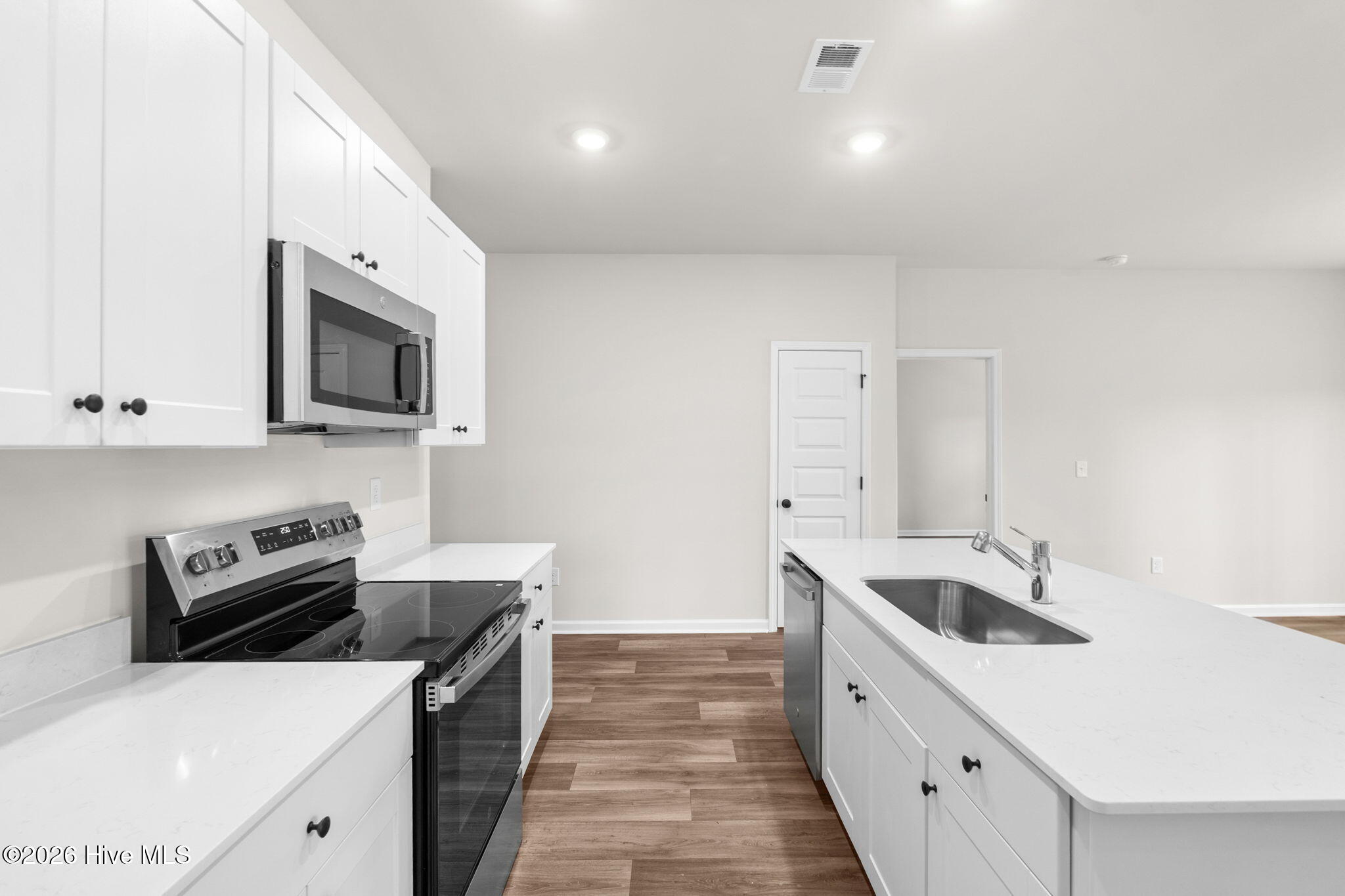 1035 Harbor Drive Property Photo 16