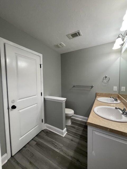 1431 Serenity Creek Drive Property Photo 15