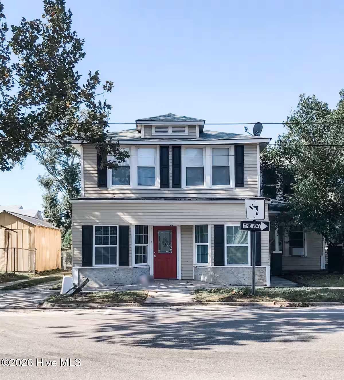 216 S 17th Street B Property Photo 1
