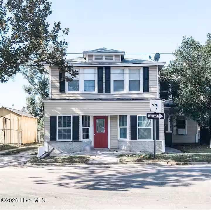 214 S 17th Street B Property Photo 1