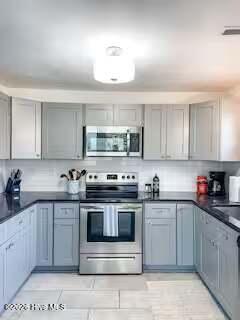 214 S 17th Street B Property Photo 5