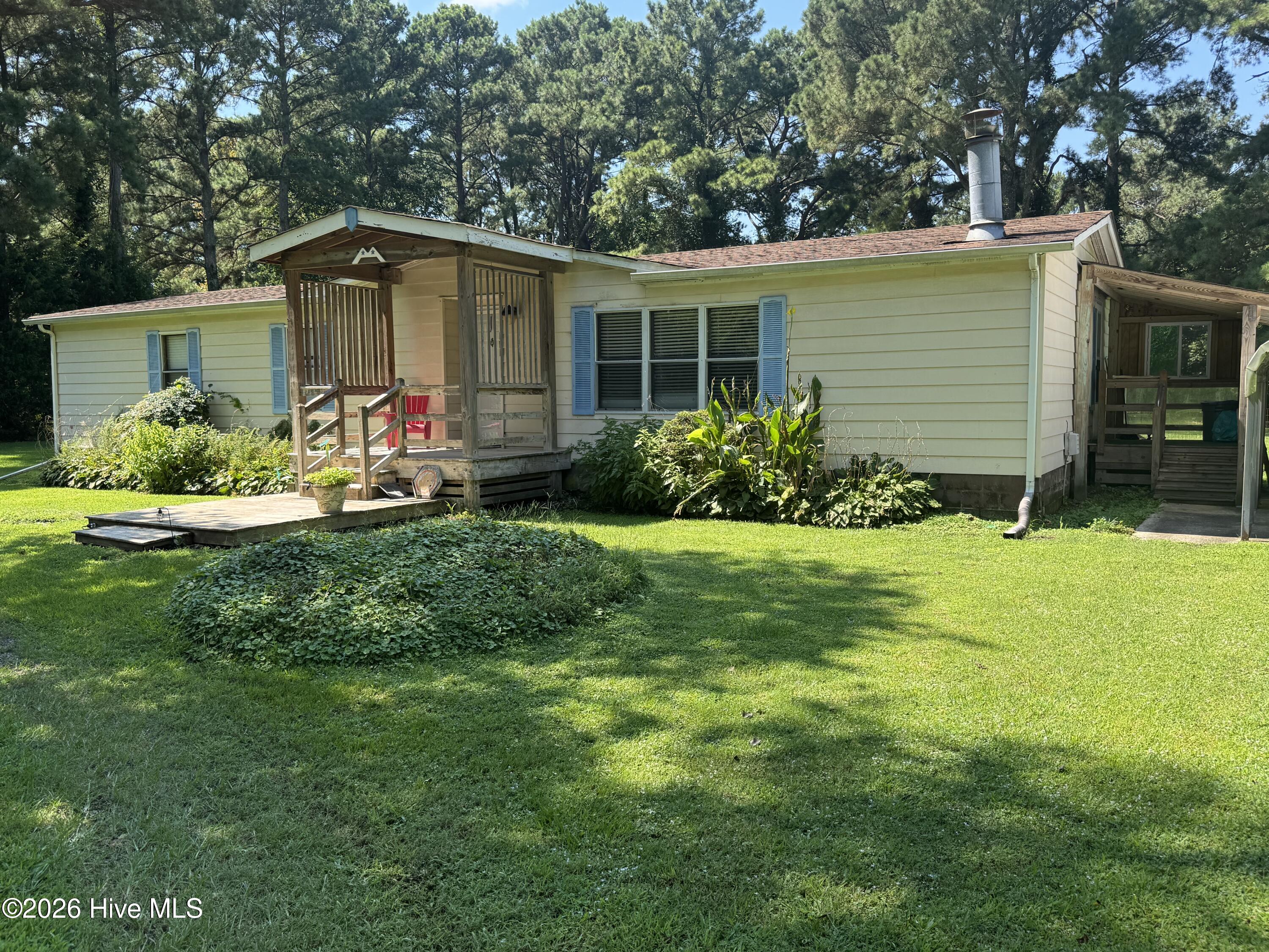 103 Cowboy Trail Property Photo 1