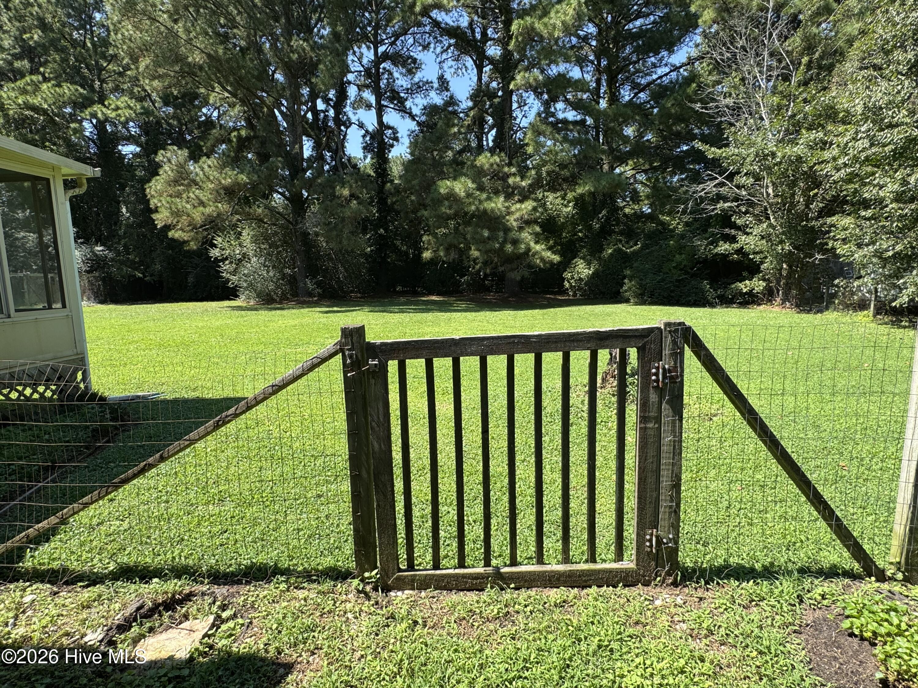103 Cowboy Trail Property Photo 5