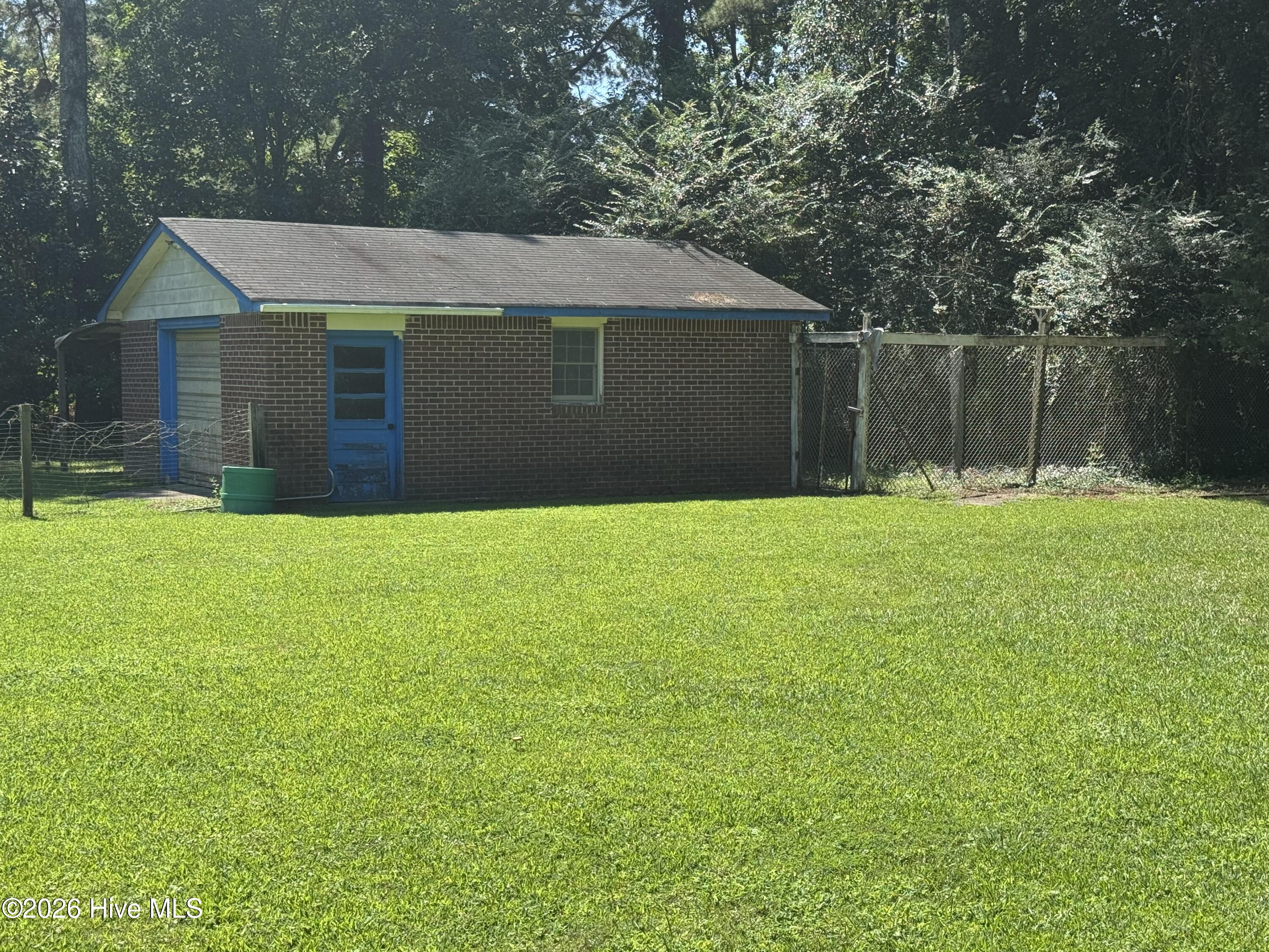 103 Cowboy Trail Property Photo 32