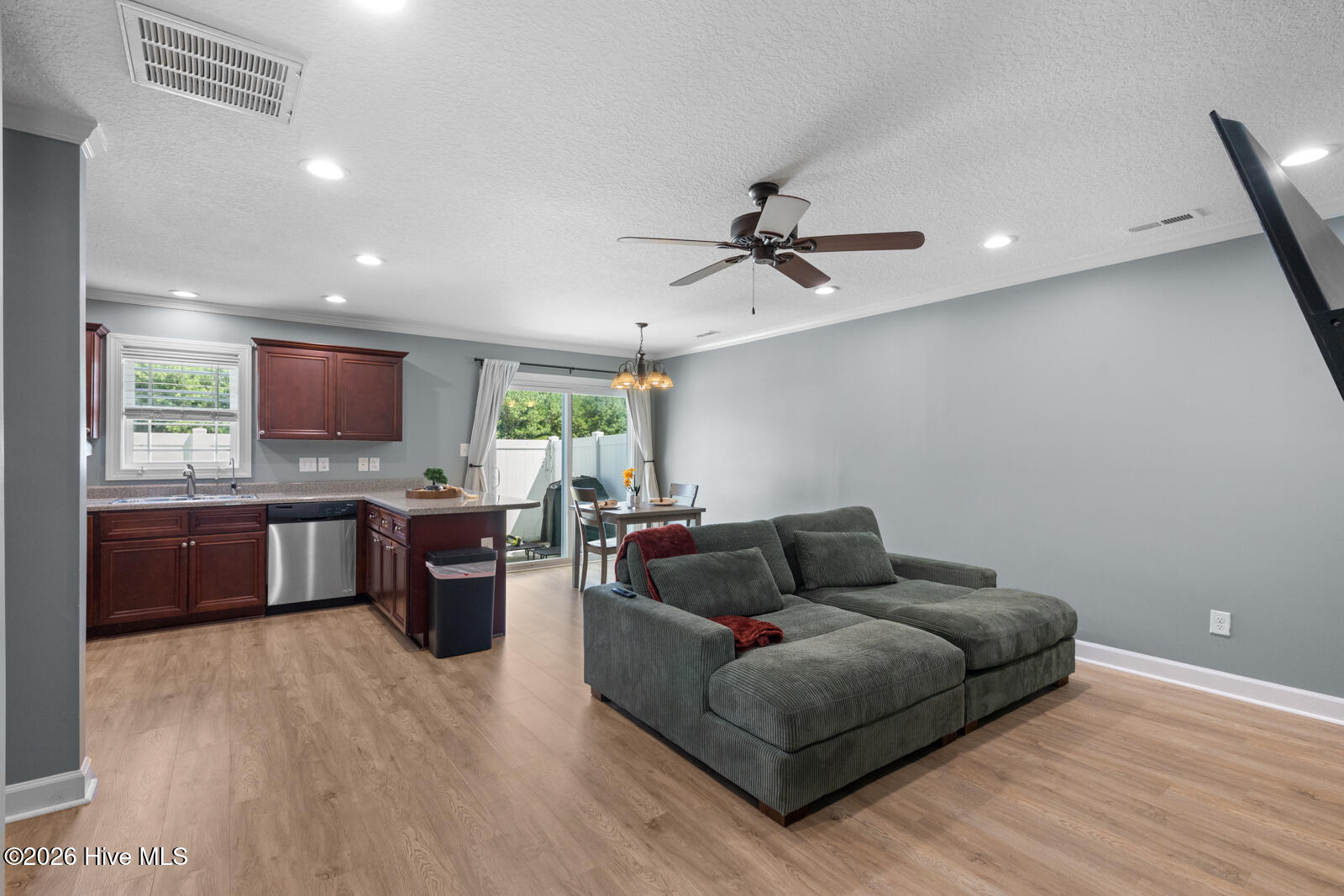 205 Kenan Loop Property Photo 8