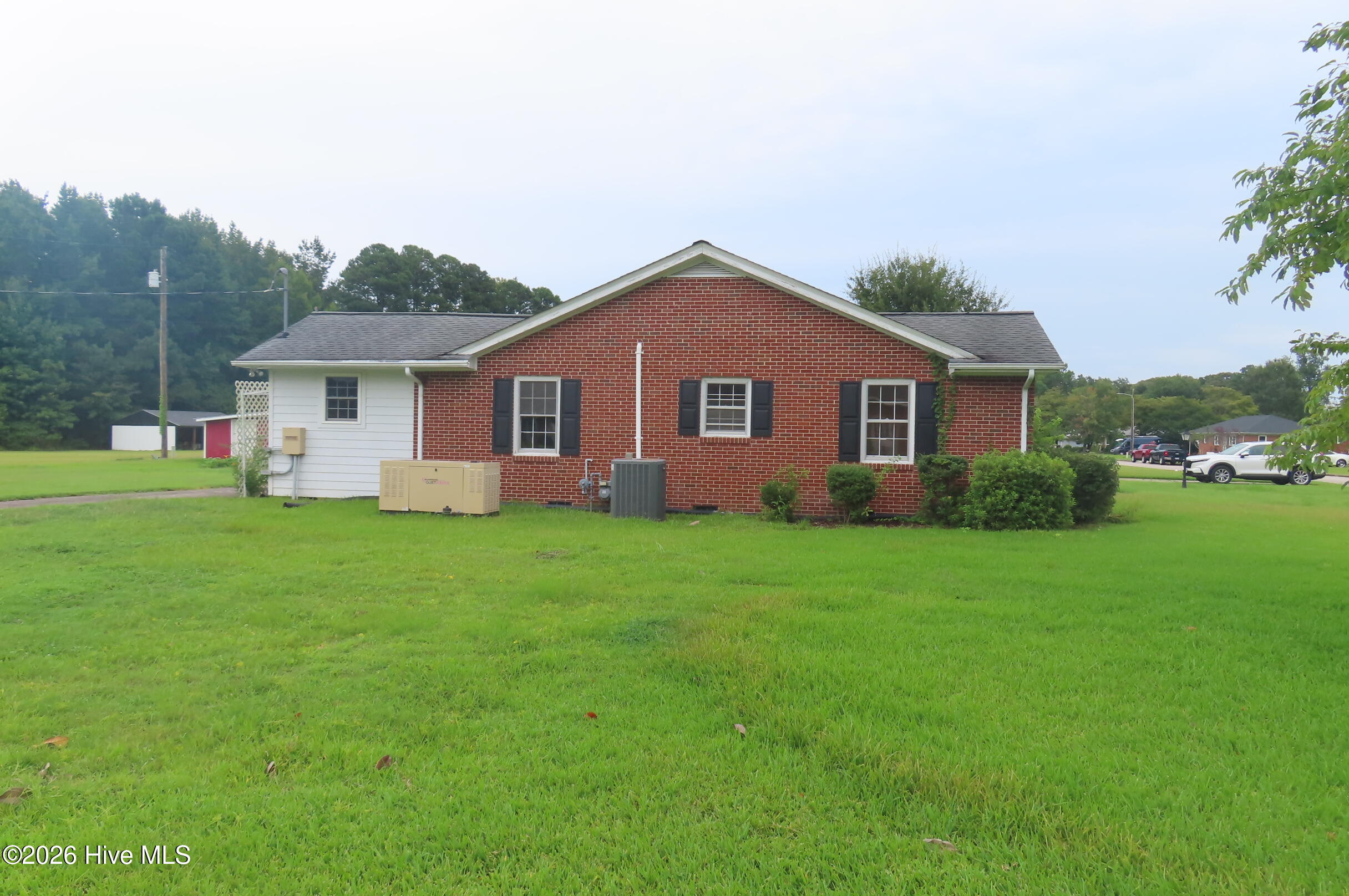 222 Sunset Drive Property Photo 6
