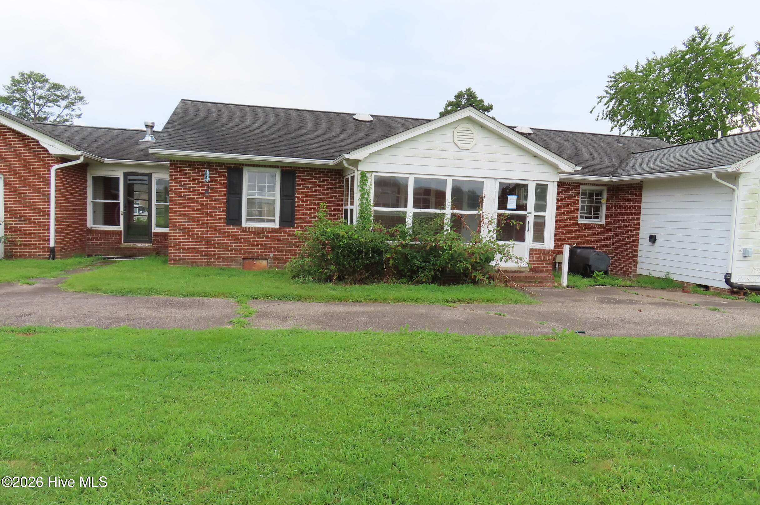 222 Sunset Drive Property Photo 7