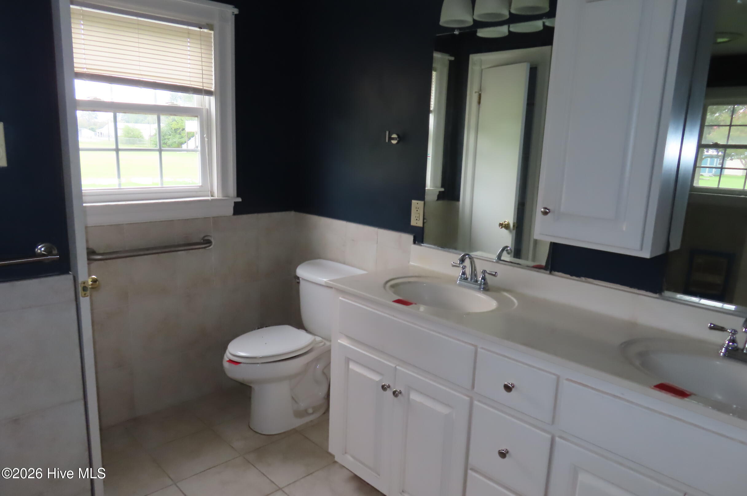 222 Sunset Drive Property Photo 15