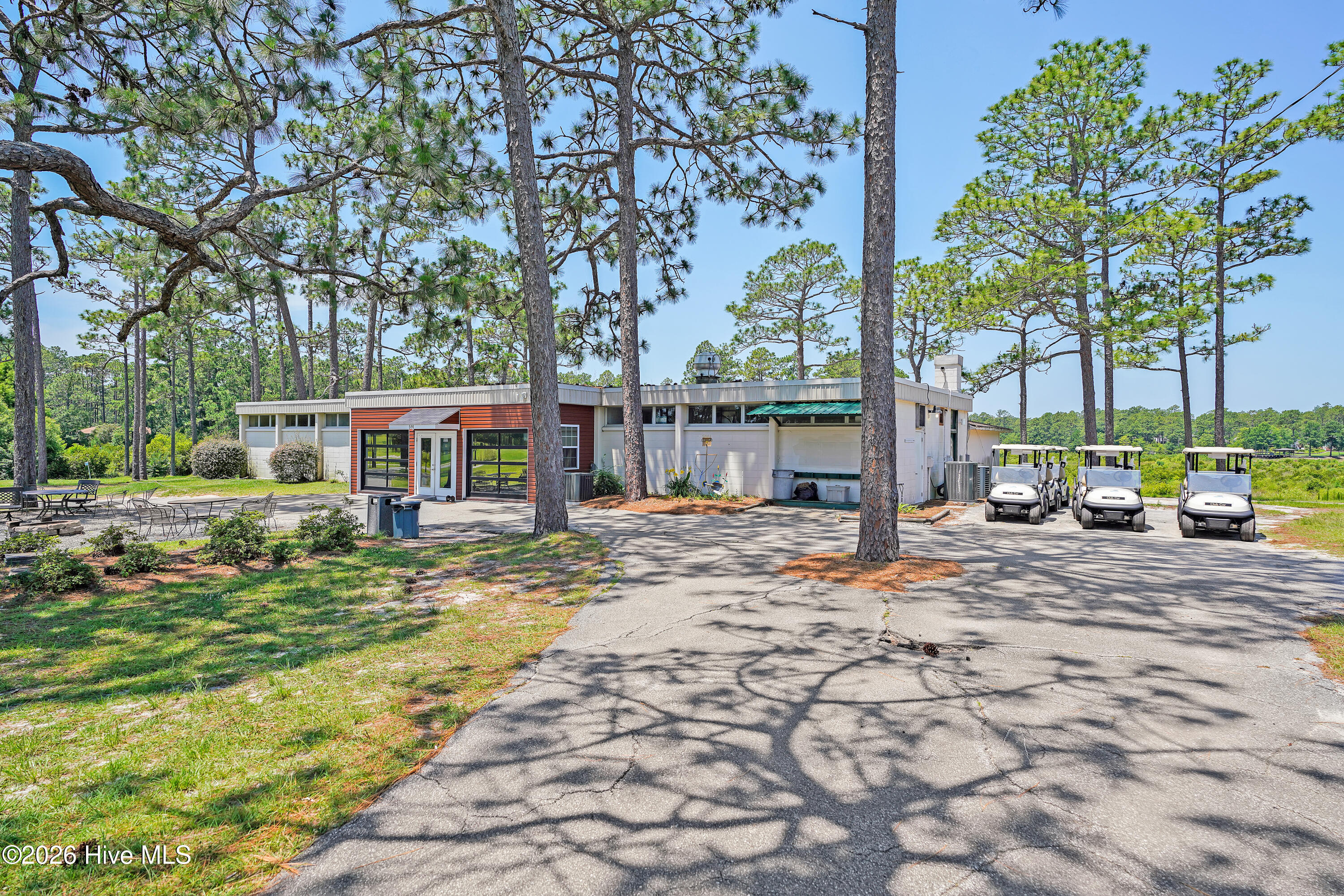 877 Cambridge Road Property Photo 10