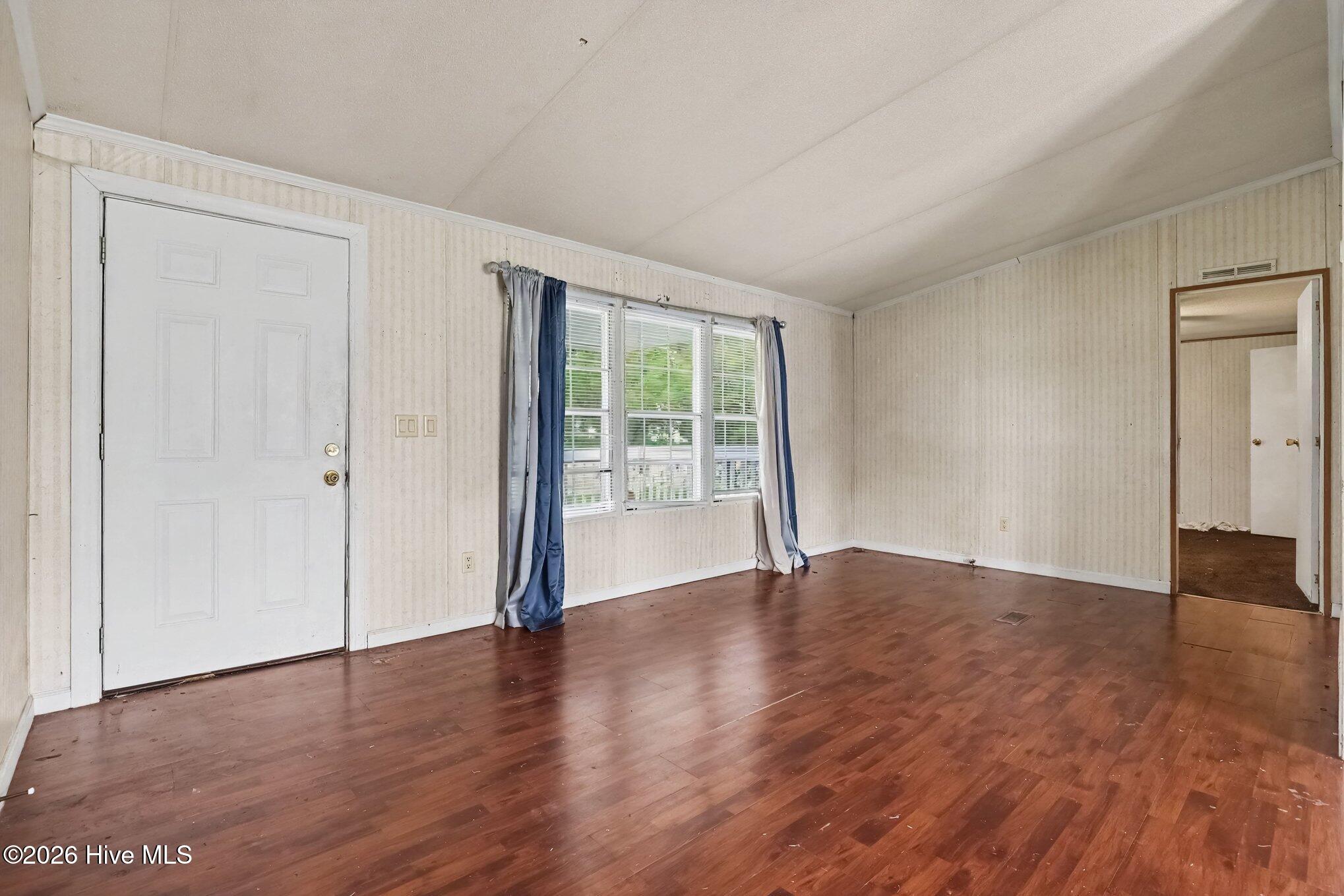6968 Bruce Road Property Photo 6
