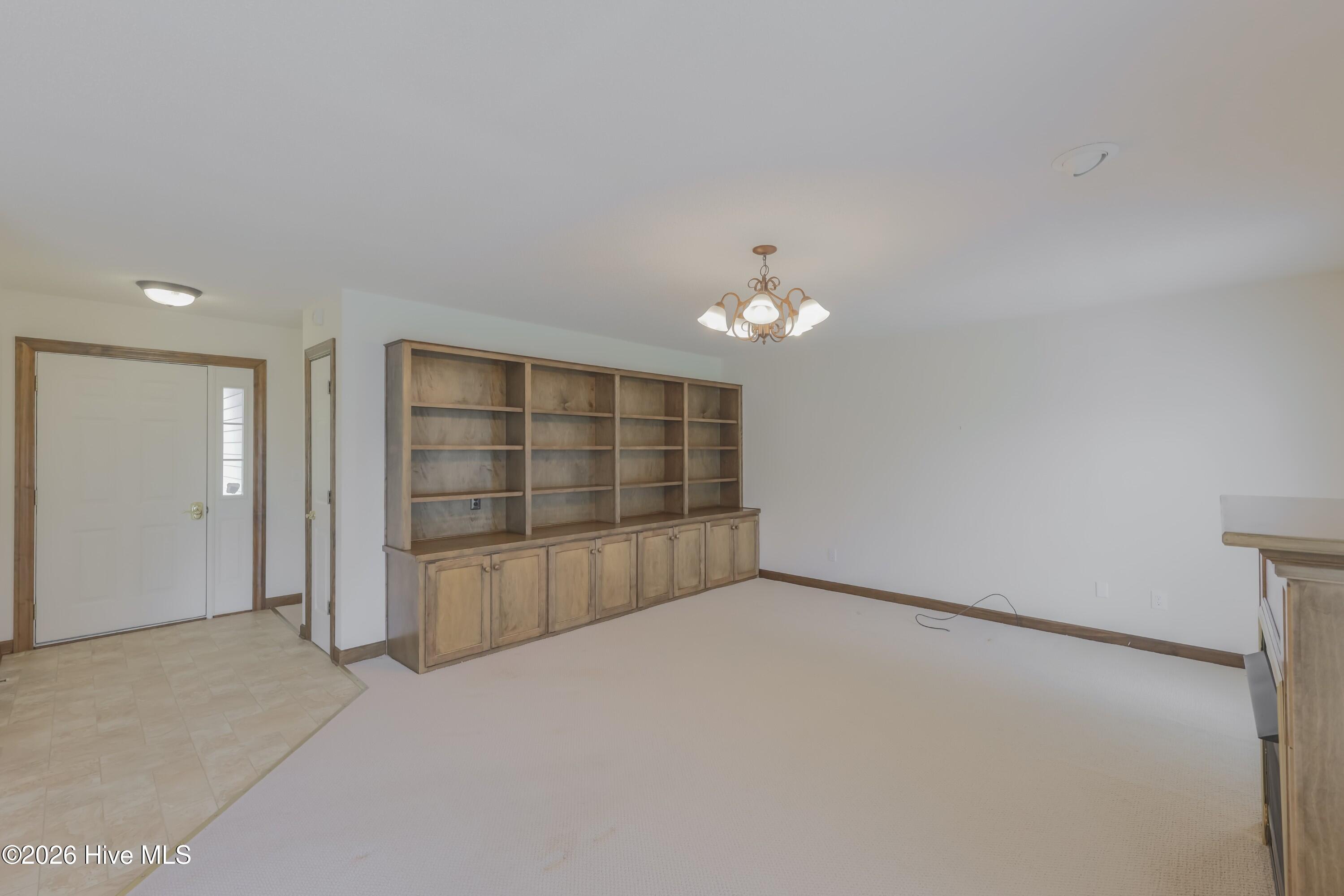 215 S Johnson Street Property Photo 10