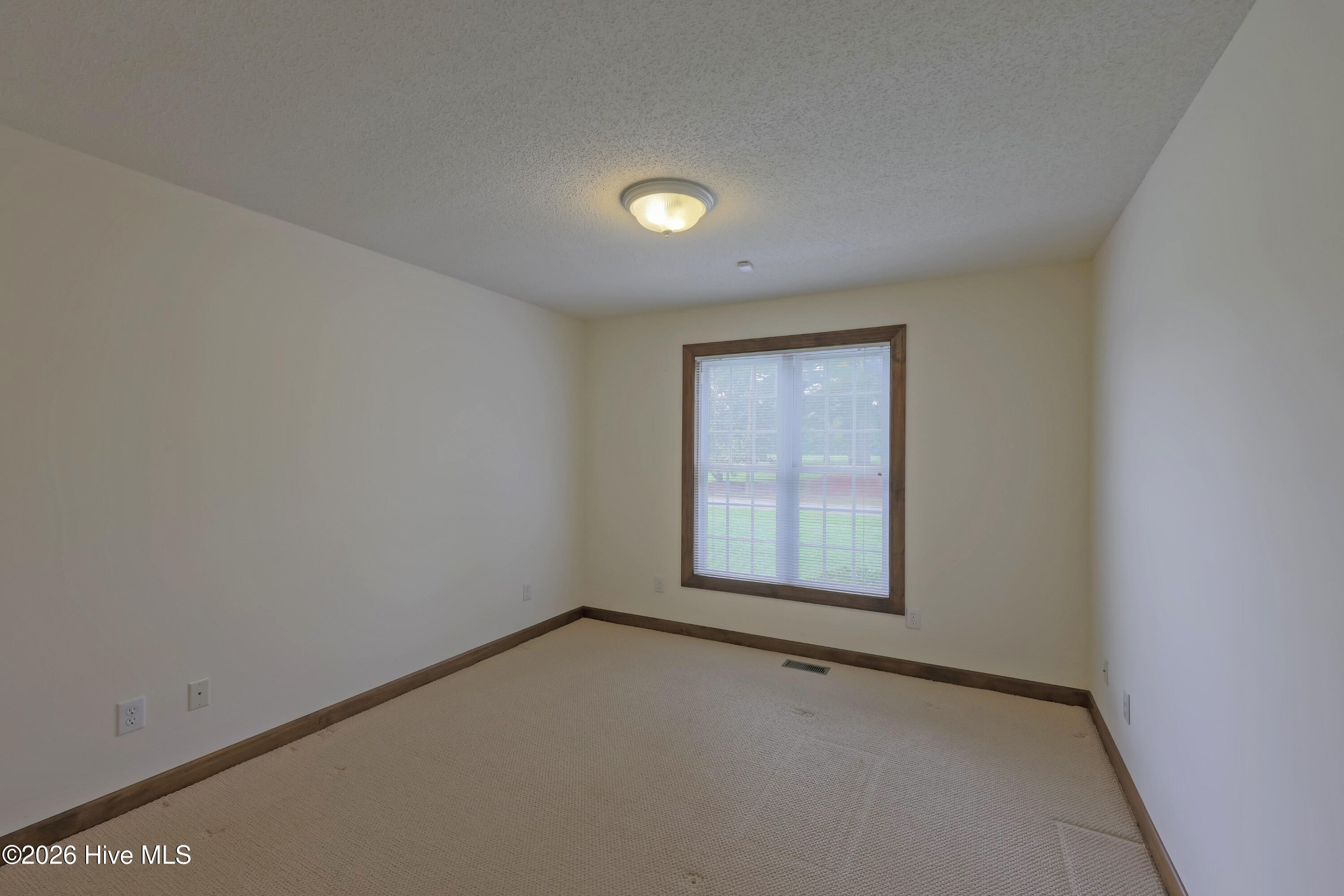 215 S Johnson Street Property Photo 21