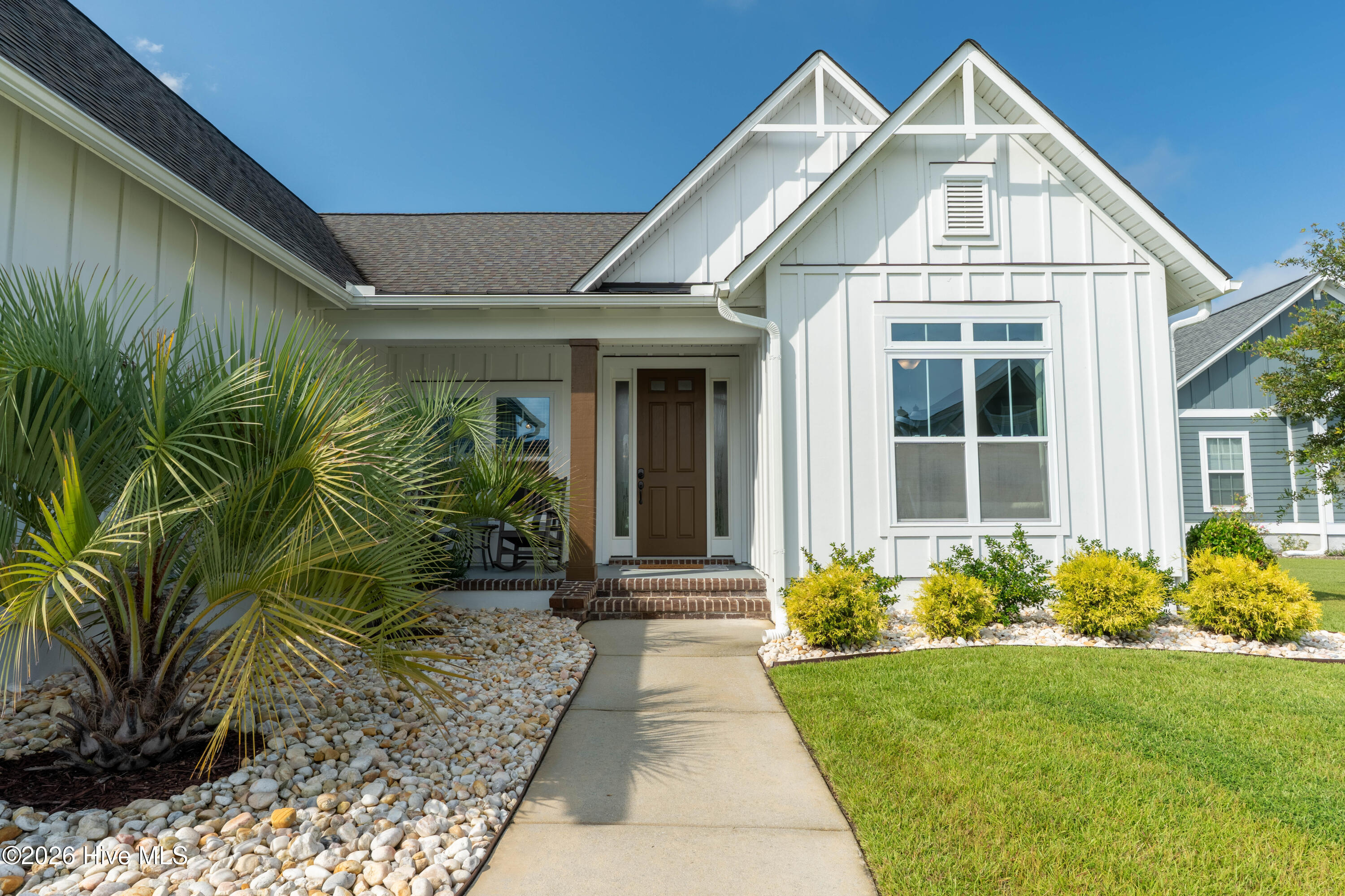 404 Summerhouse Drive Property Photo 1