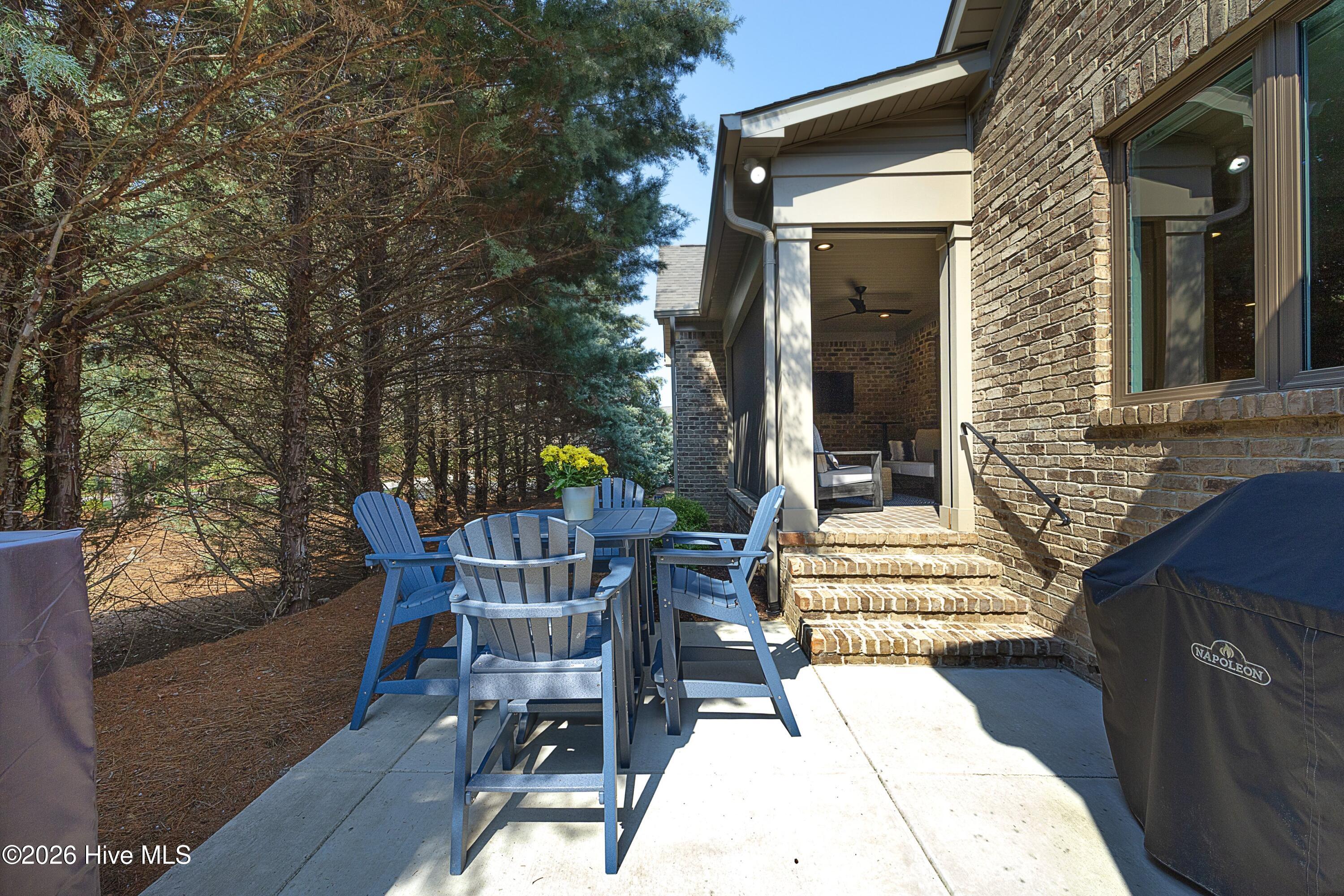 1 Castle Bridge Court Property Photo 43