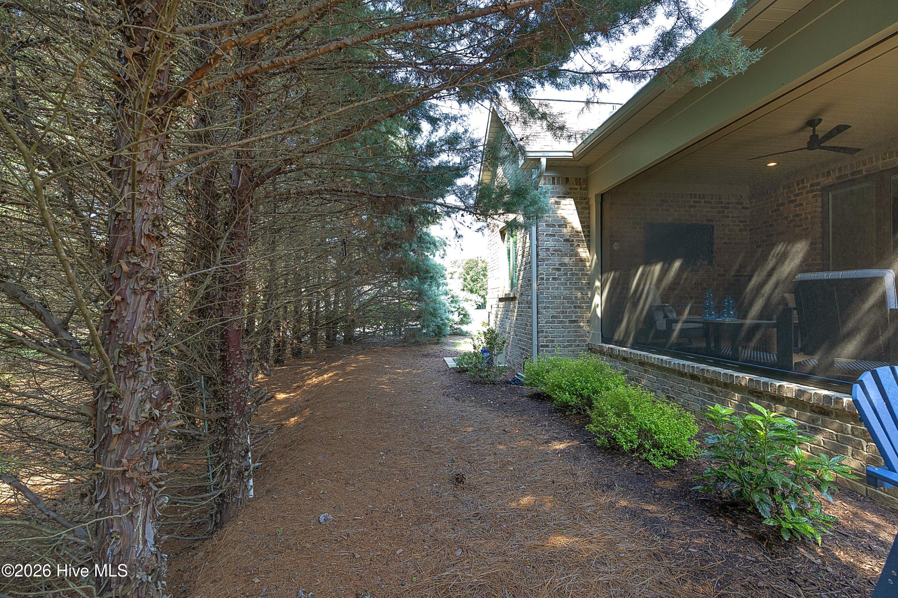 1 Castle Bridge Court Property Photo 45