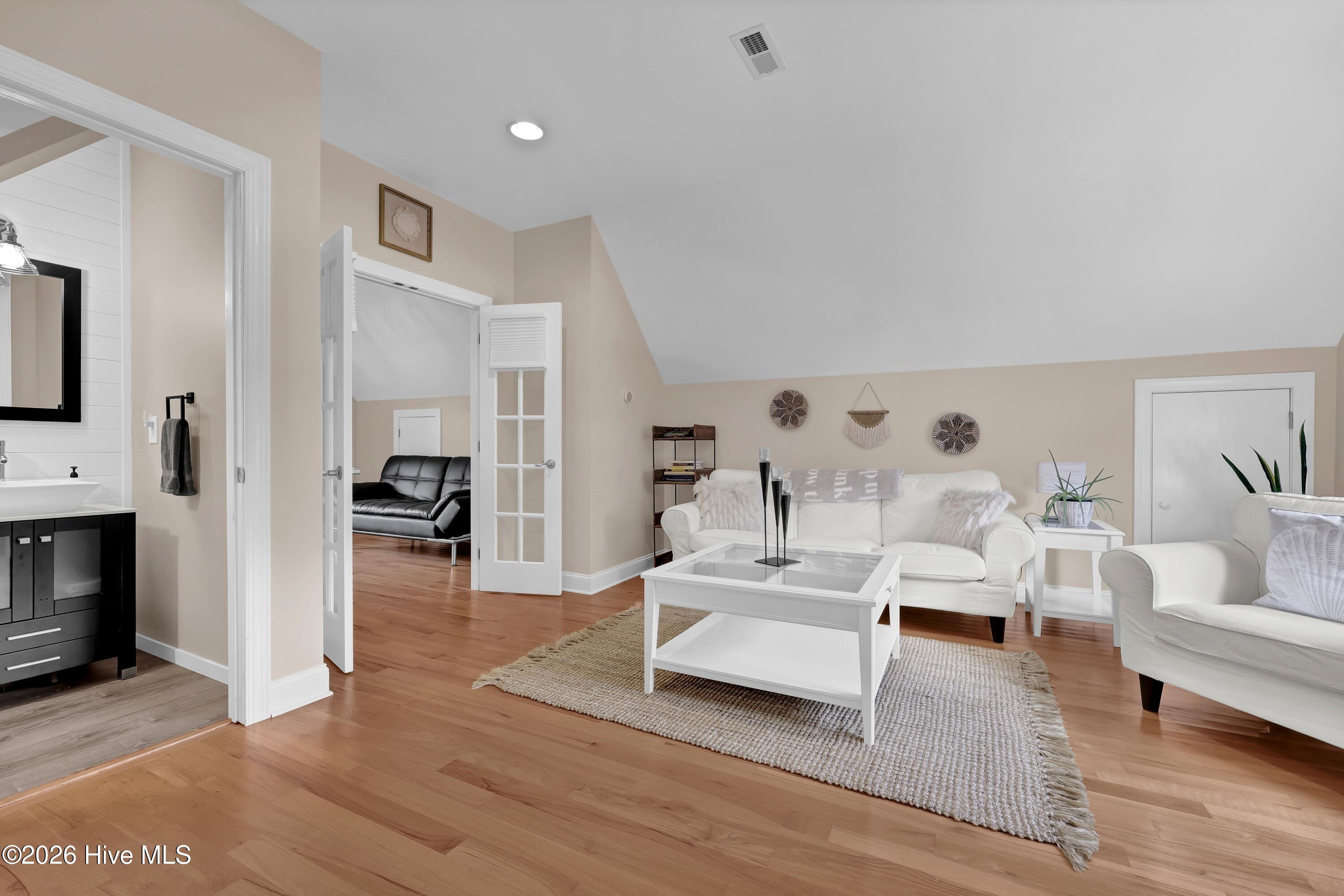 133 Loder Avenue Property Photo 29
