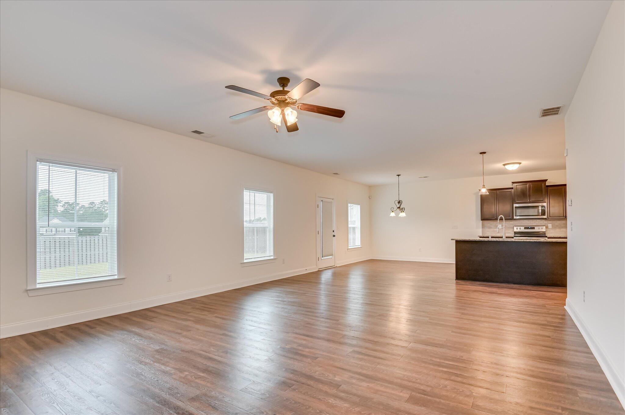 1120 George W Crawford Drive Property Photo 11