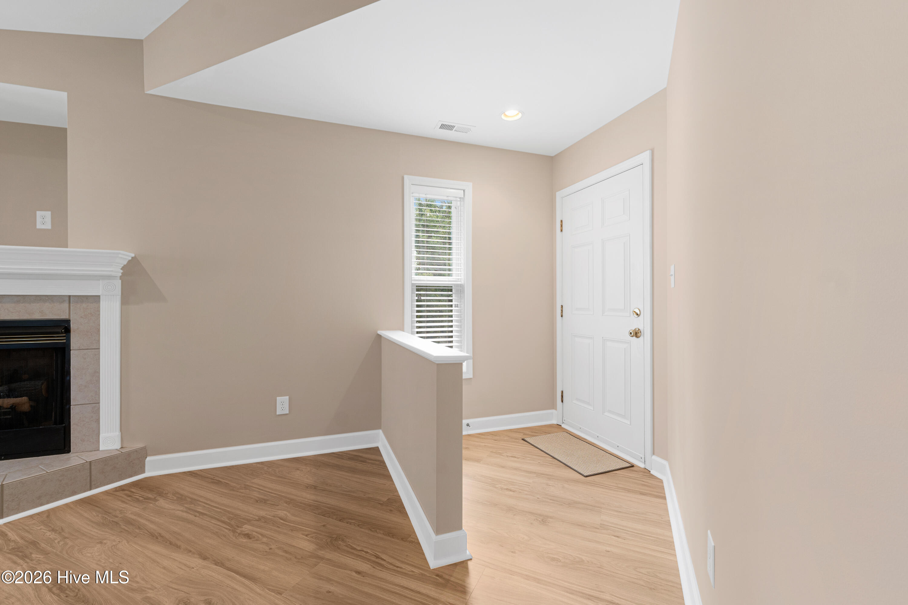 424 Commerce Avenue D Property Photo 2