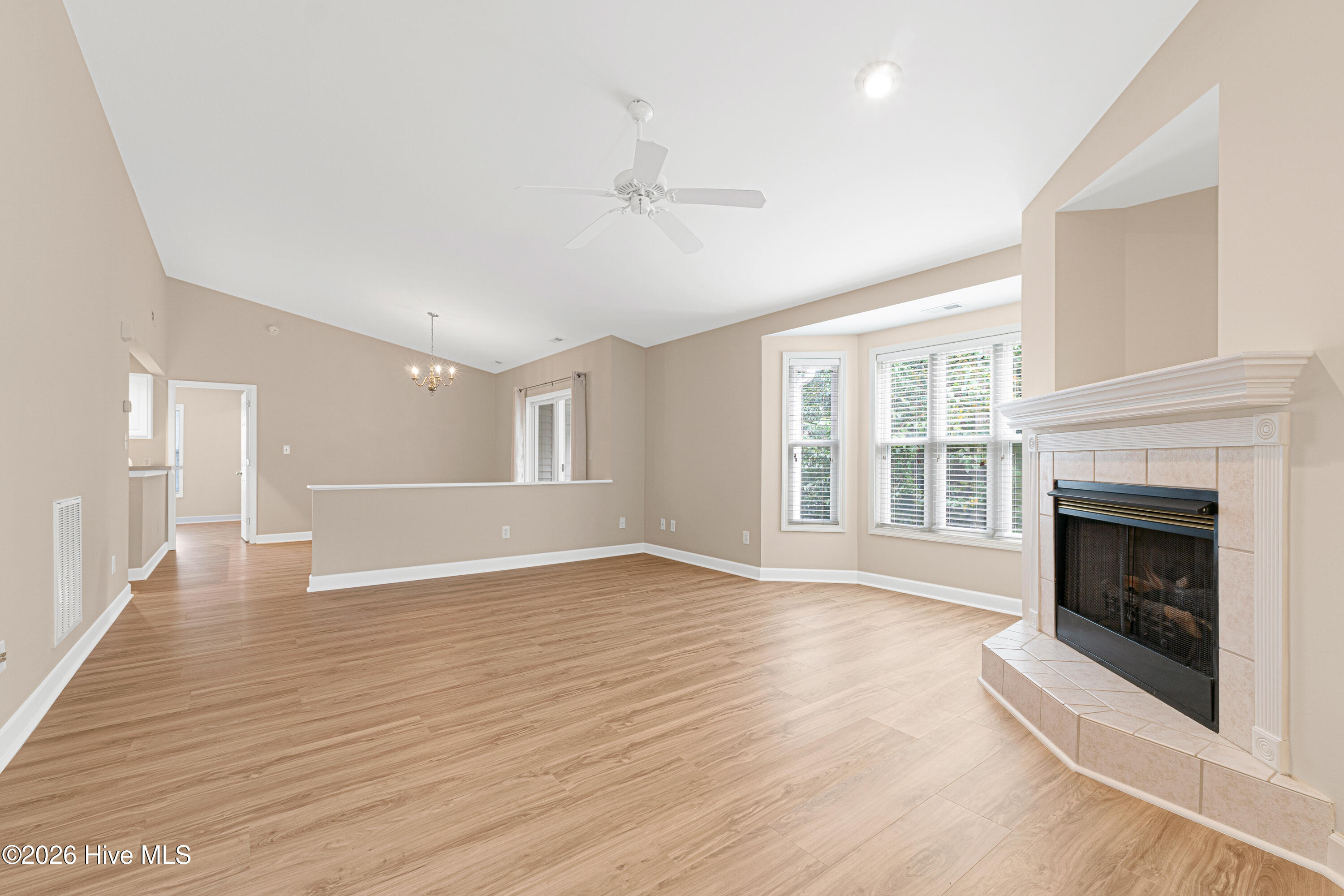 424 Commerce Avenue D Property Photo 4