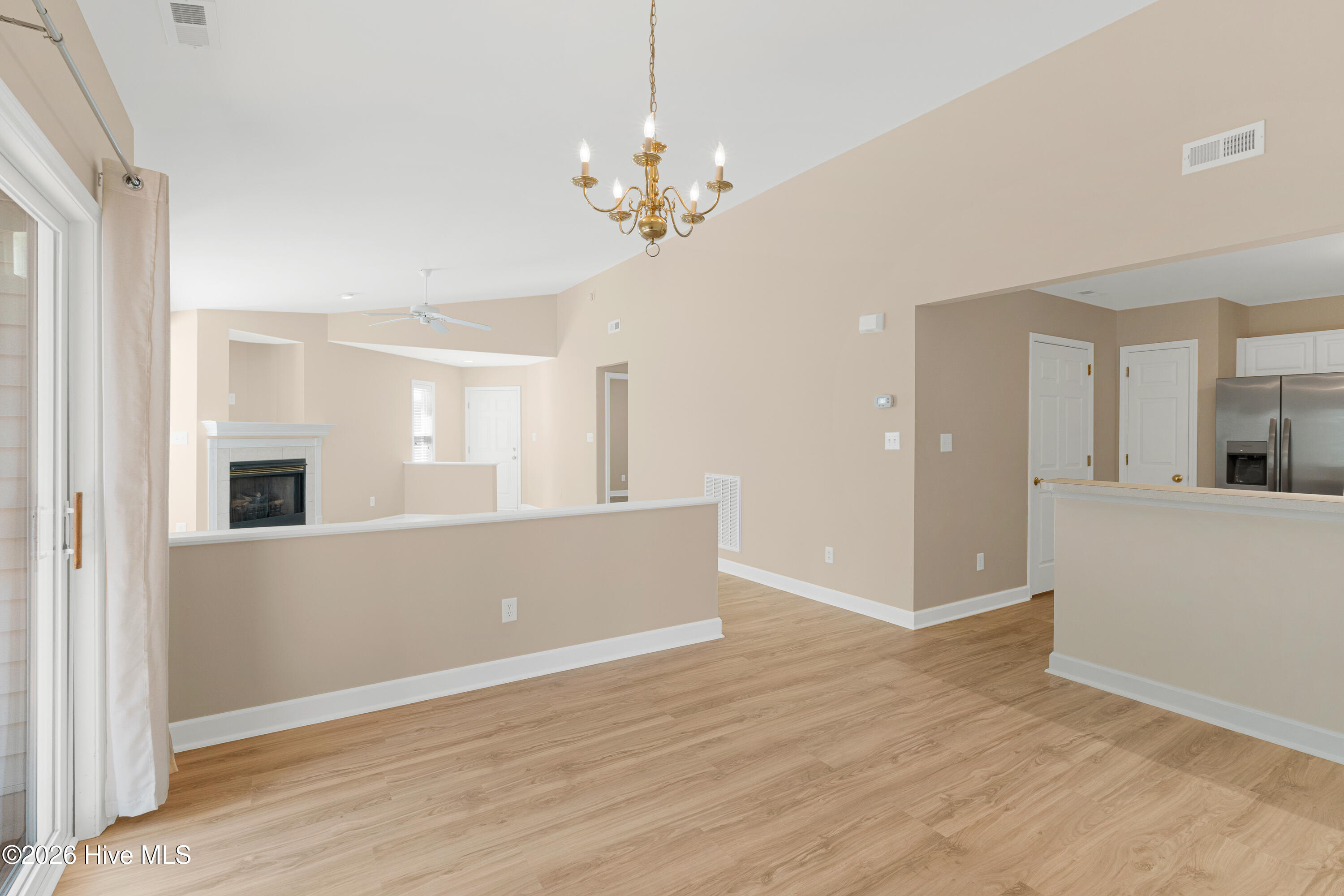 424 Commerce Avenue D Property Photo 10
