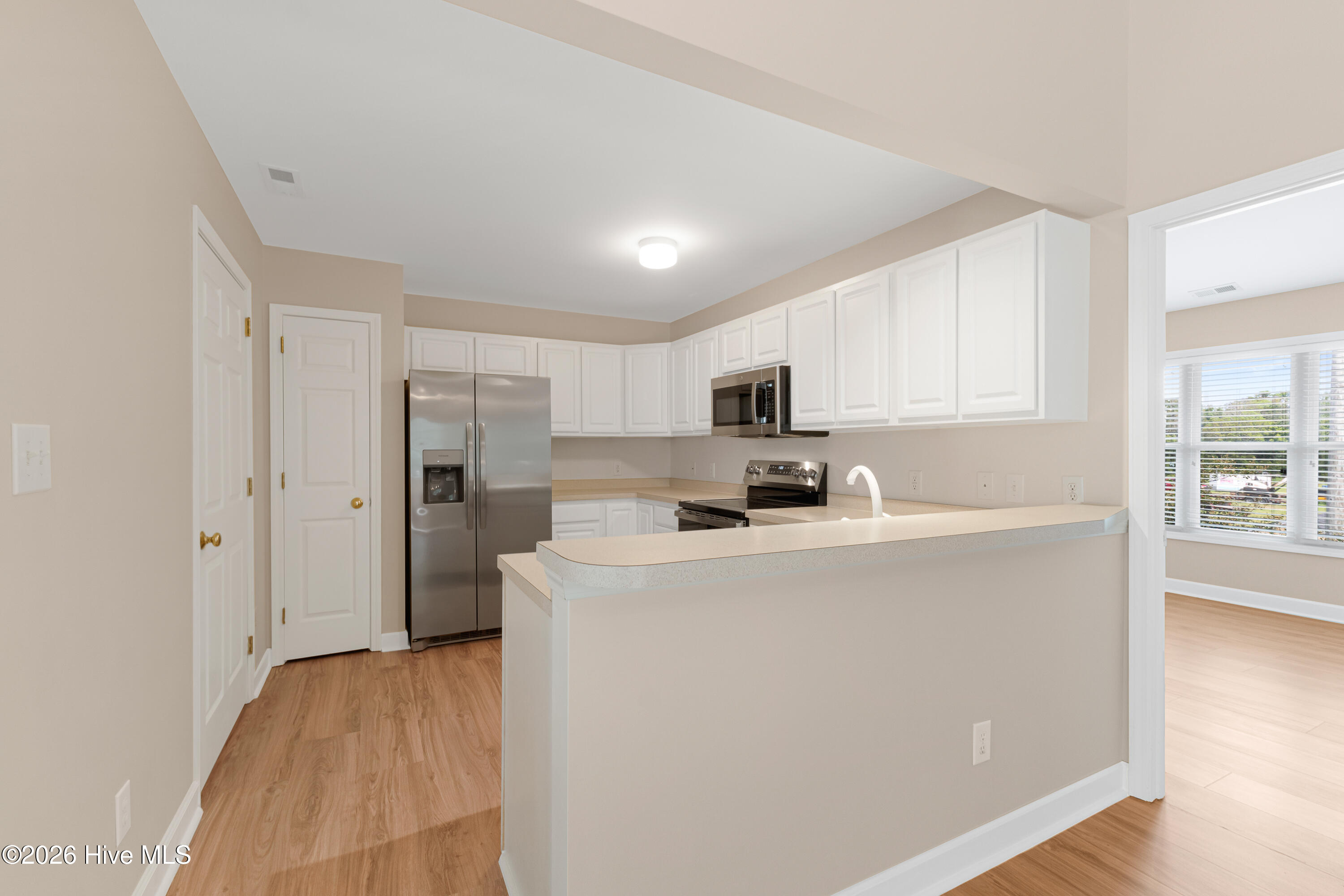 424 Commerce Avenue D Property Photo 11