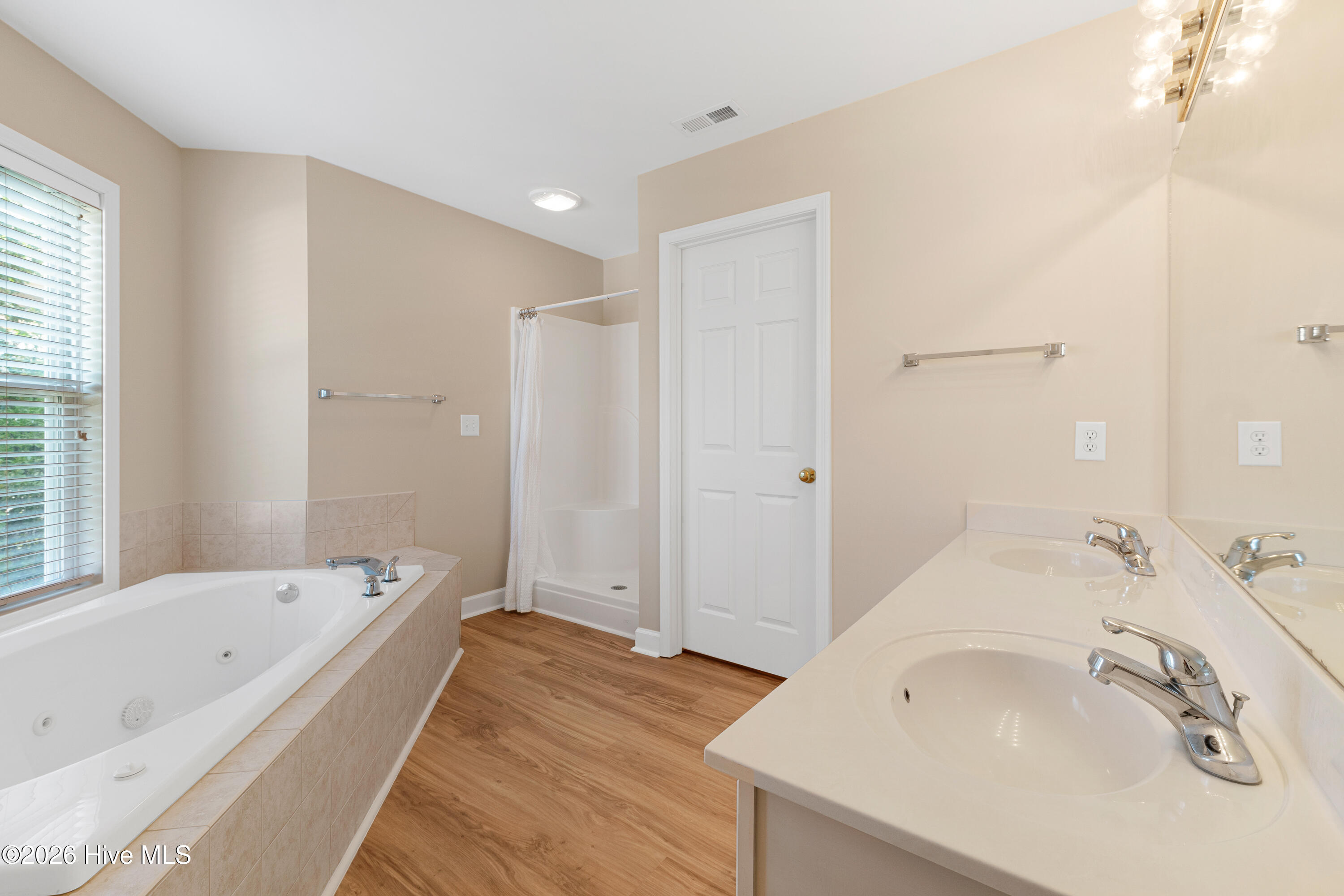 424 Commerce Avenue D Property Photo 18
