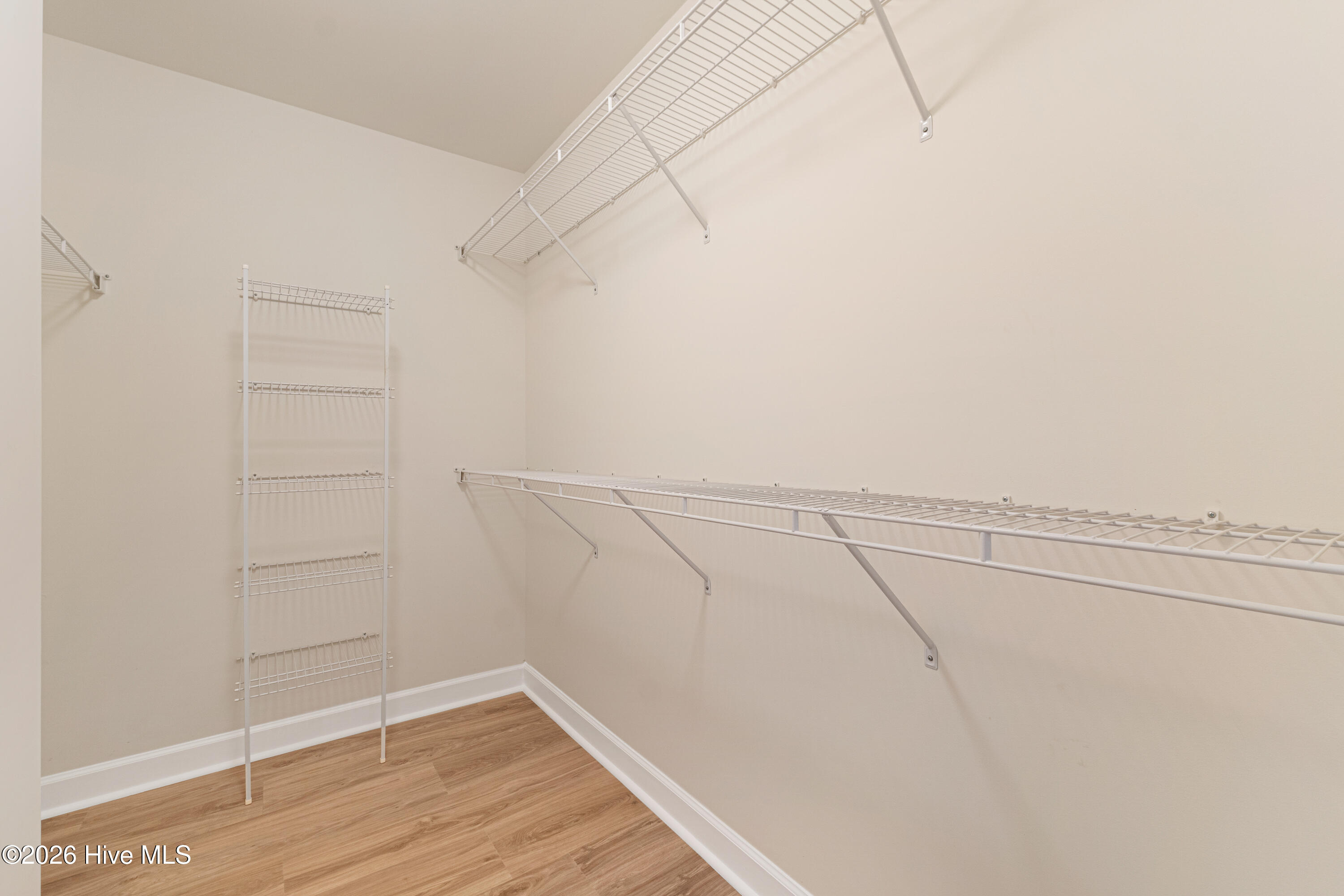 424 Commerce Avenue D Property Photo 20