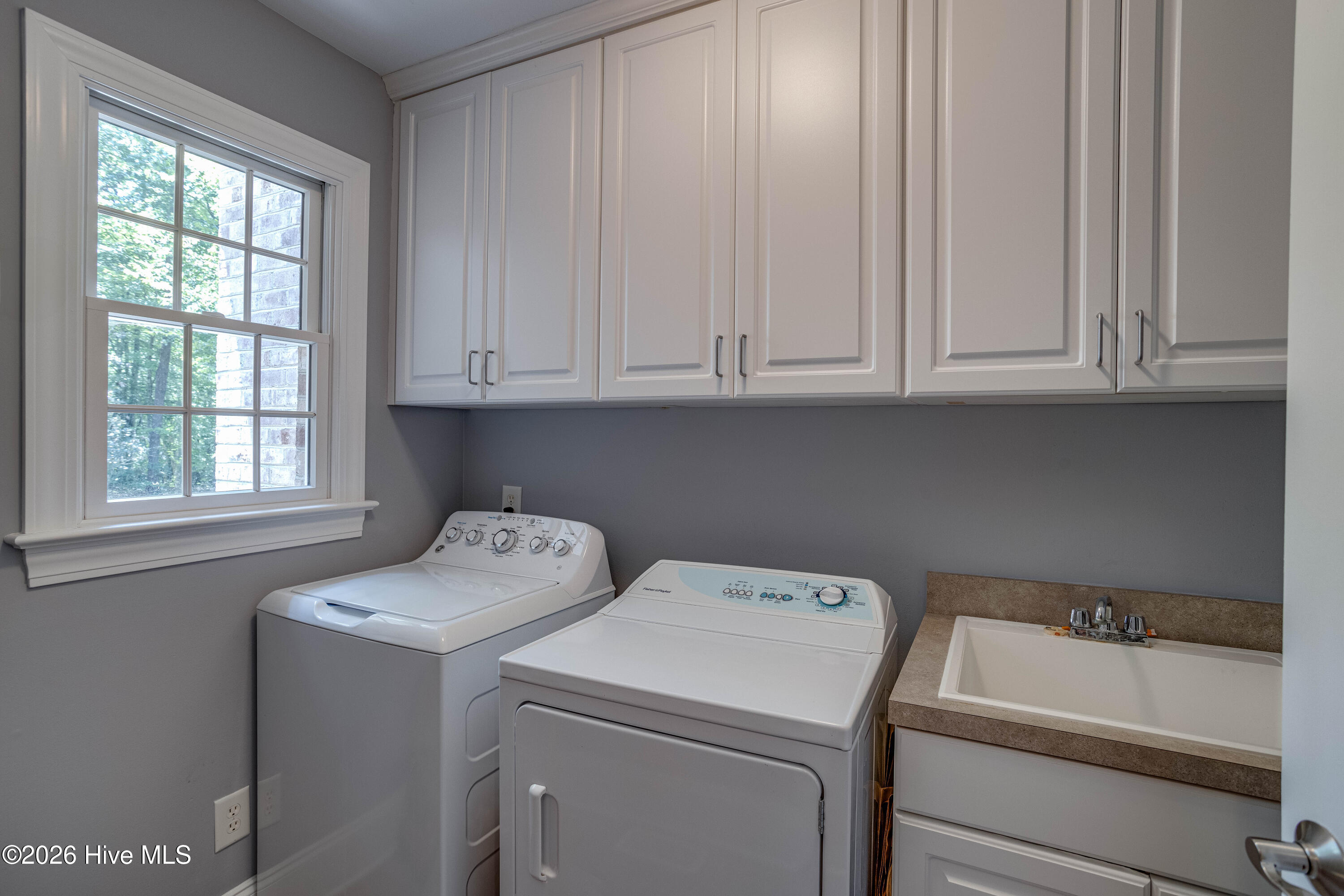 95 Waters Edge Drive Property Photo 19