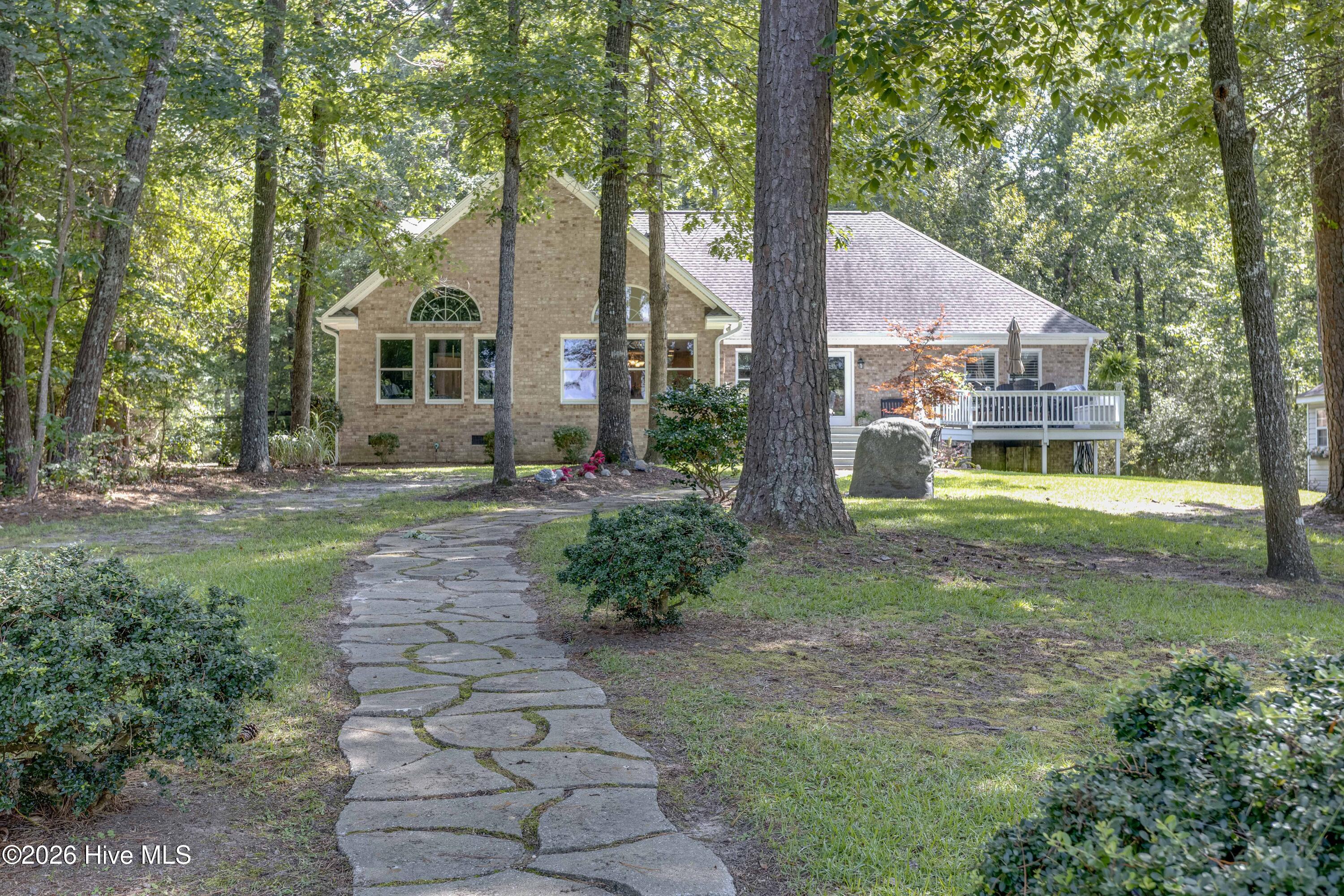 95 Waters Edge Drive Property Photo 48