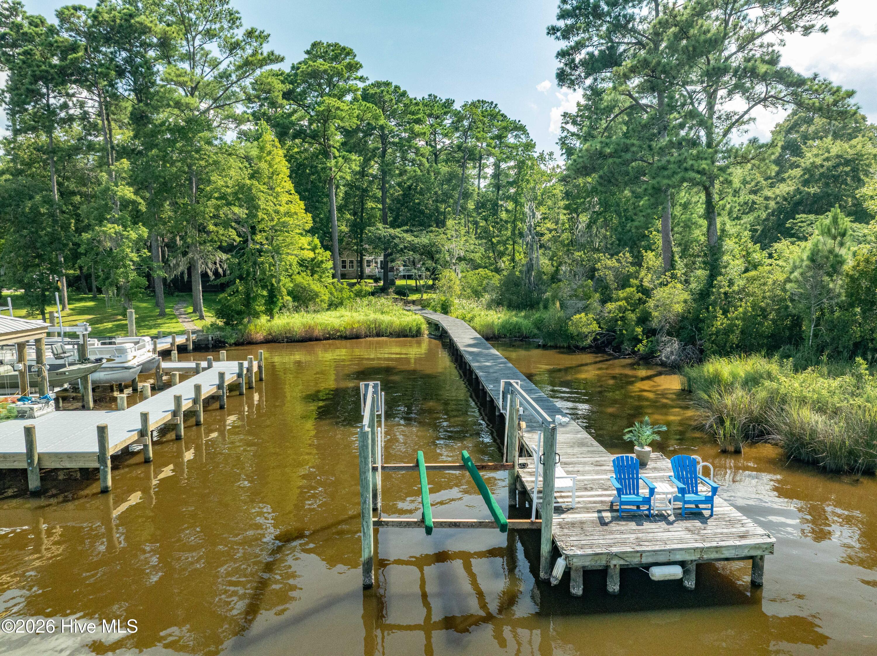 95 Waters Edge Drive Property Photo 52