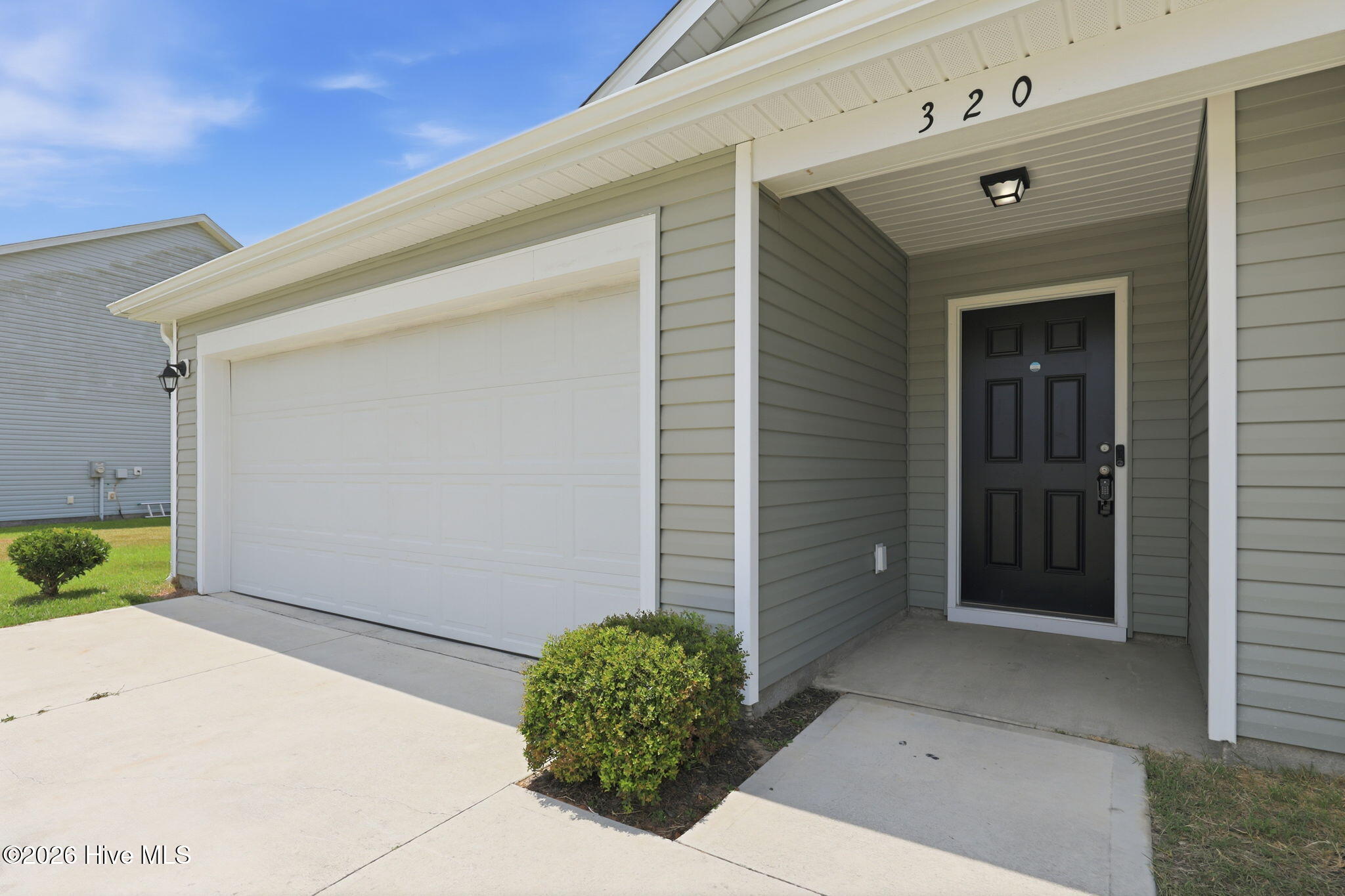 320 Adobe Lane Property Photo 4