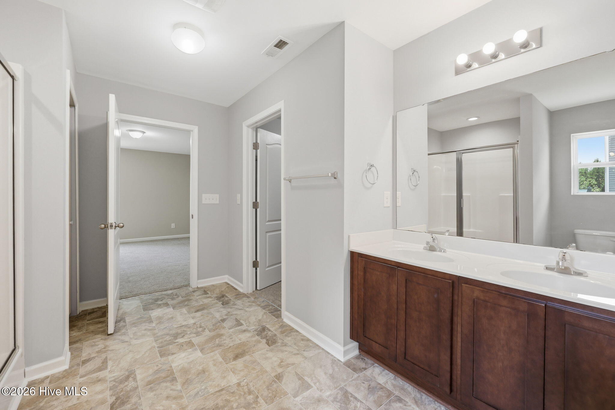 320 Adobe Lane Property Photo 18