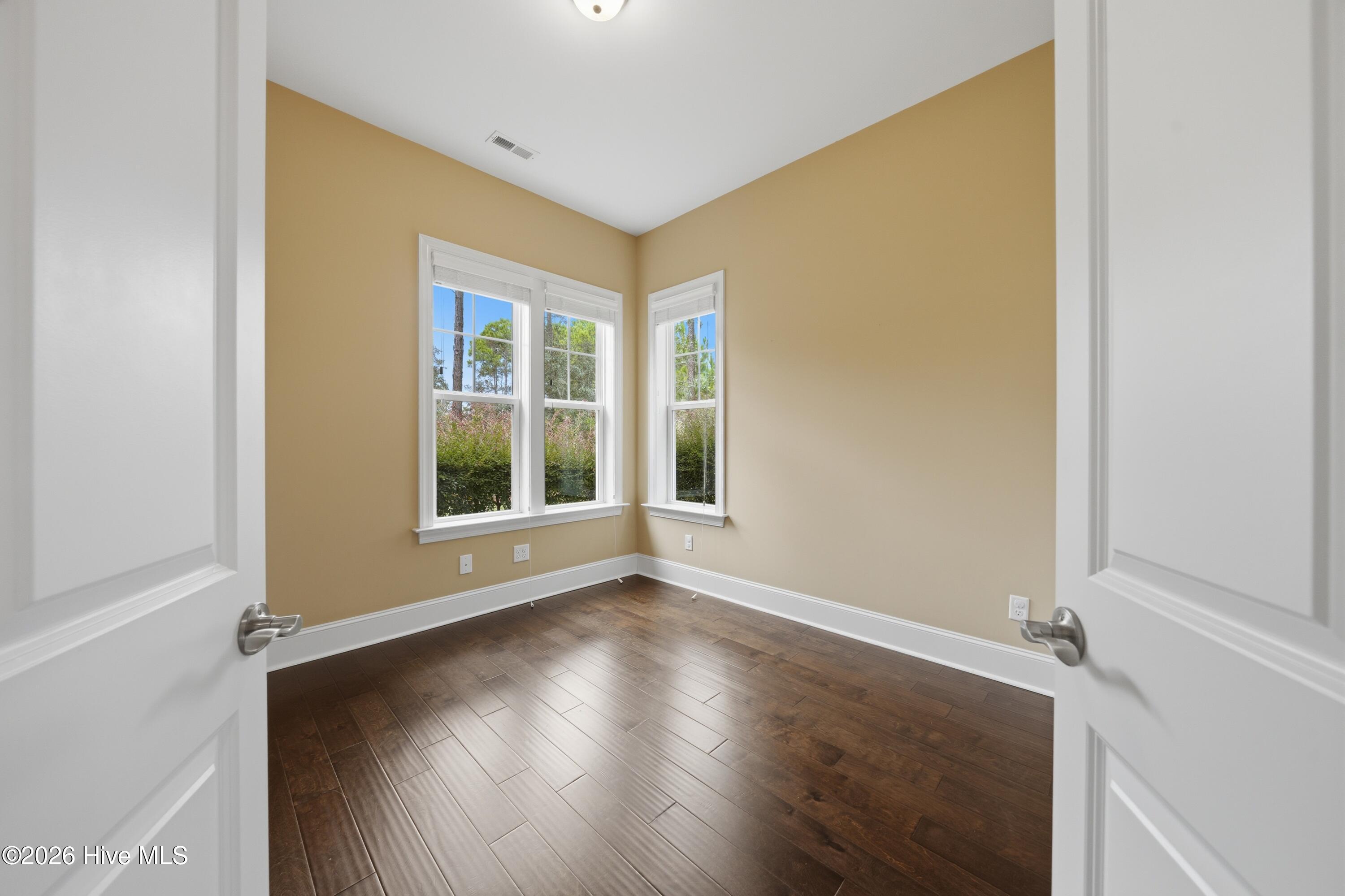 2549 Hillsborough Drive Property Photo 37