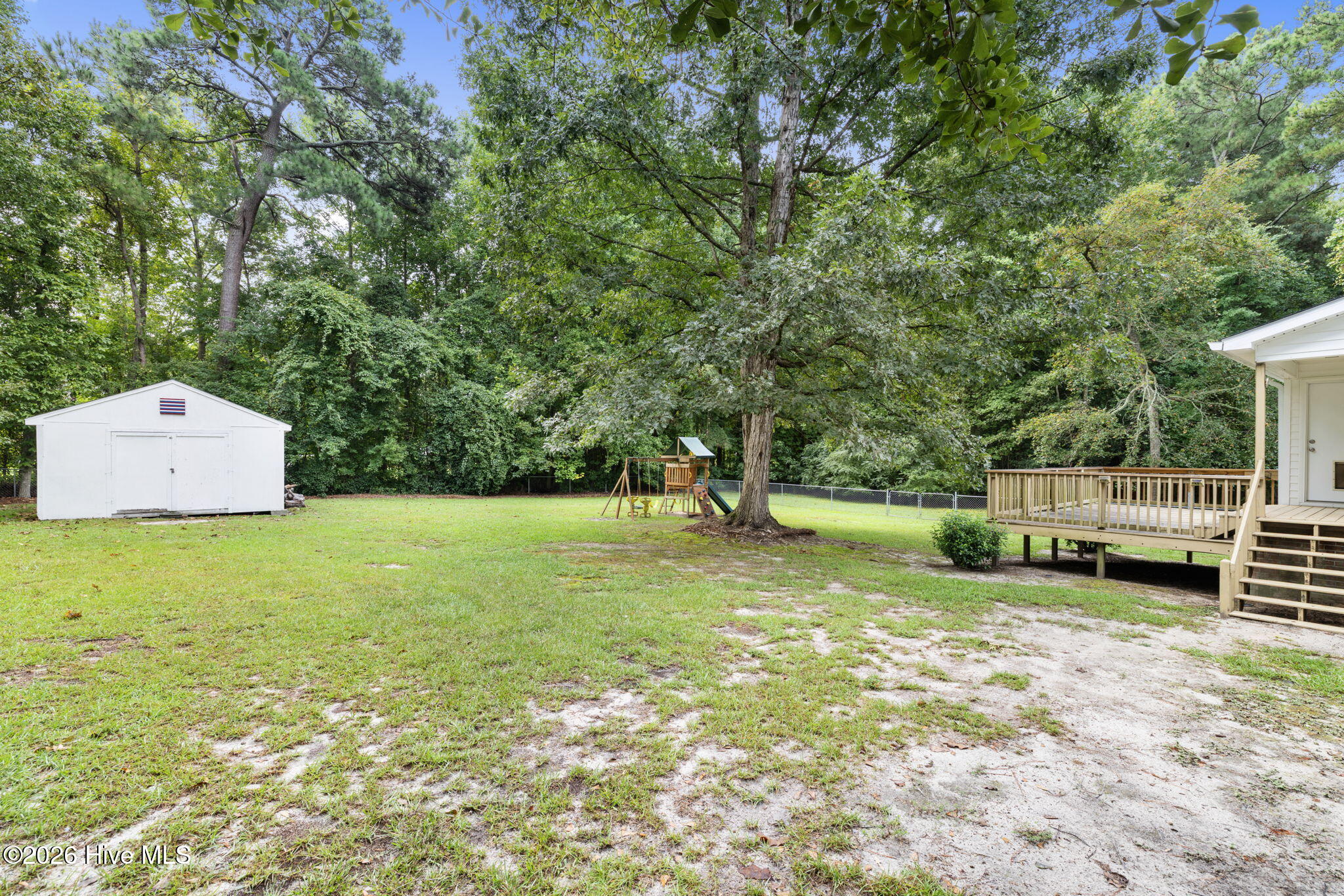 122 N Pointe Drive Property Photo 27