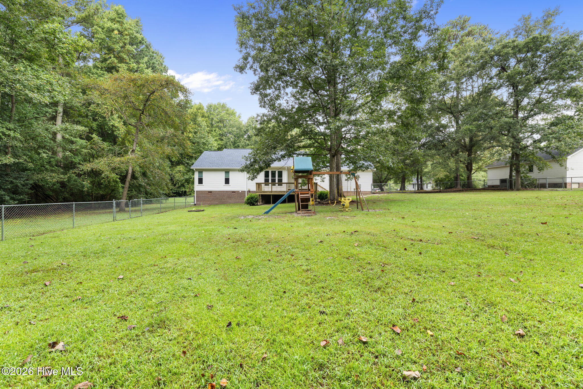 122 N Pointe Drive Property Photo 31