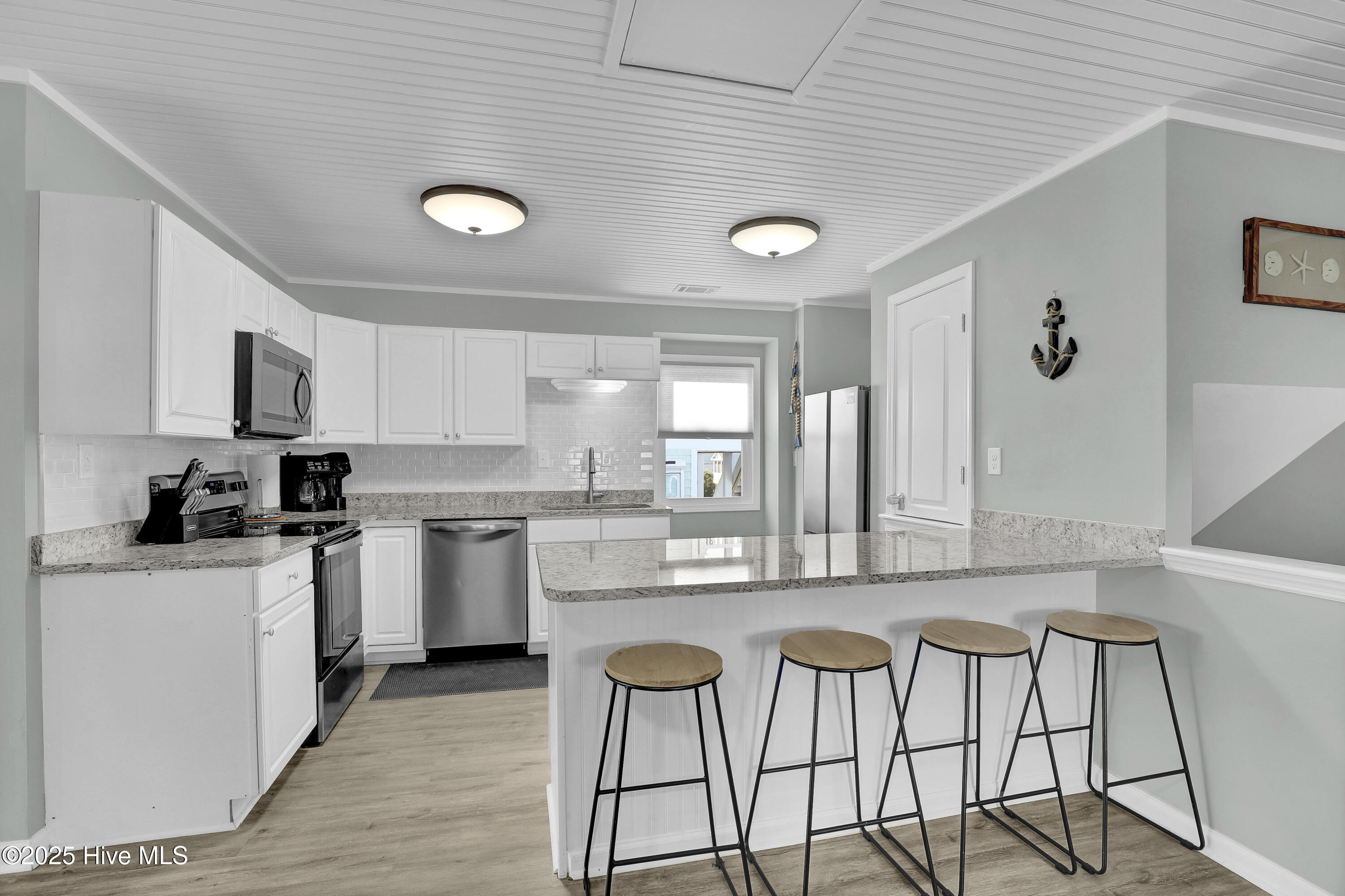 1115 N Shore Drive Property Photo 24