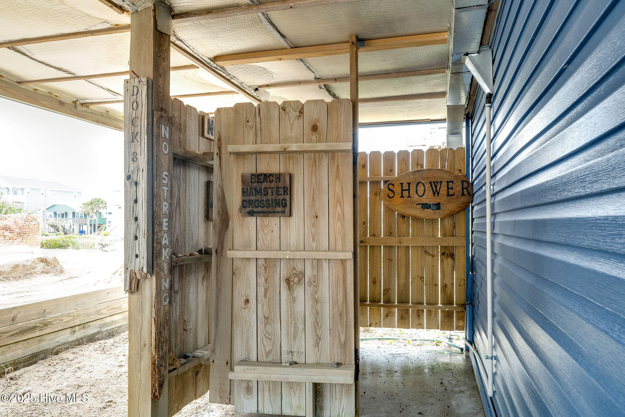 1115 N Shore Drive Property Photo 46