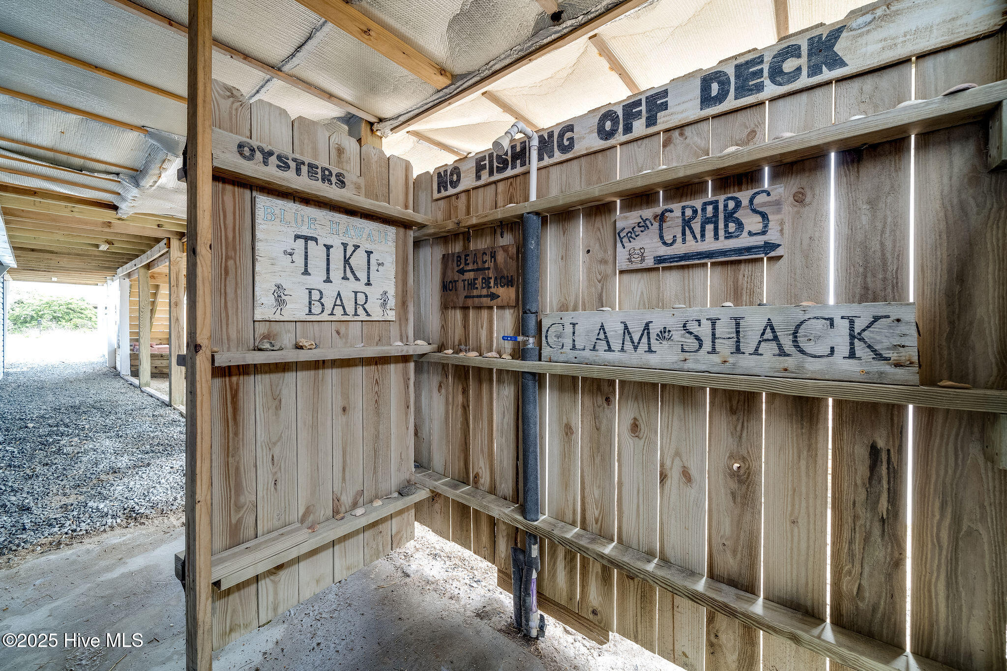 1115 N Shore Drive Property Photo 47