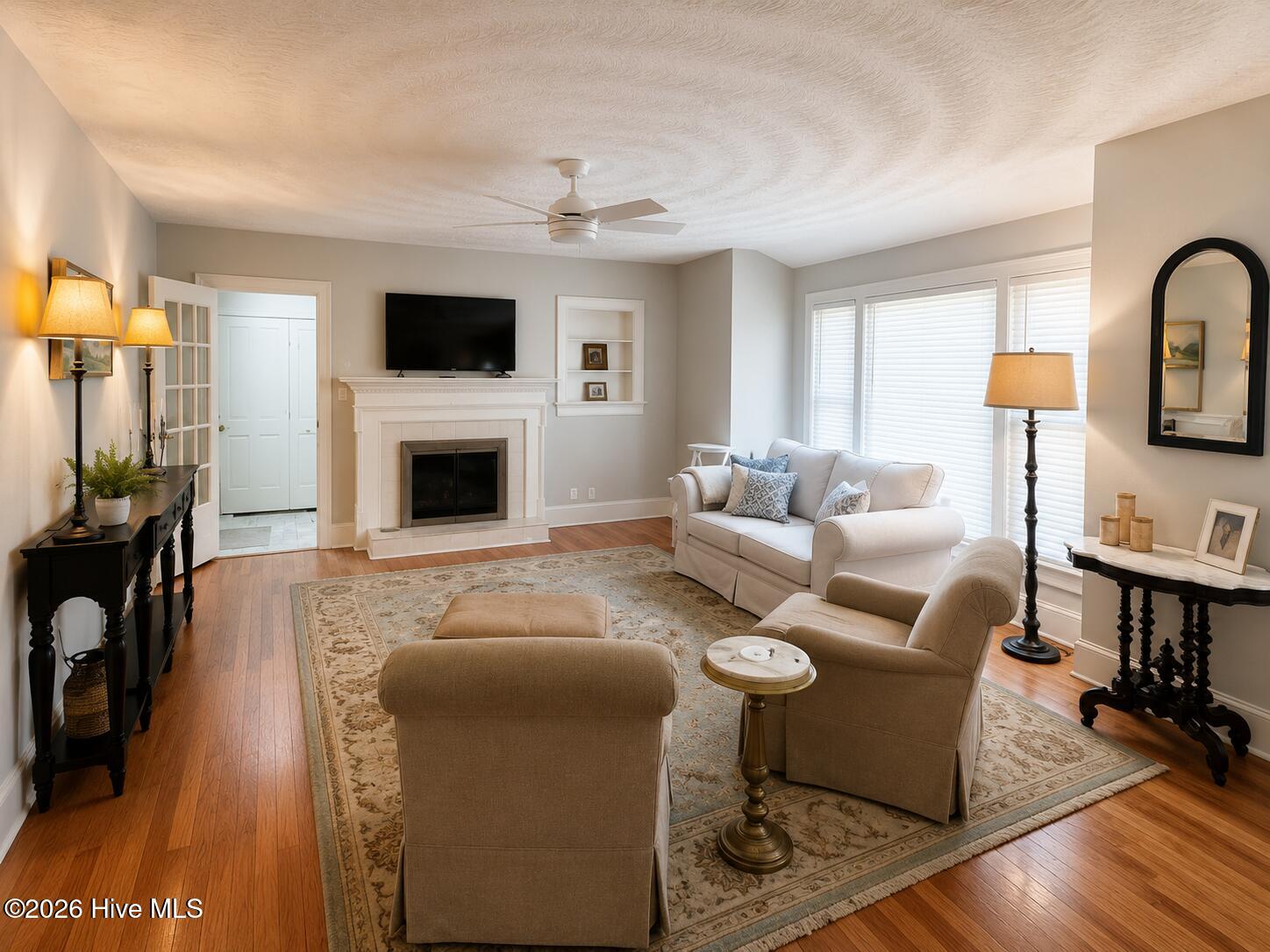 913 N Colony Avenue N Property Photo 2