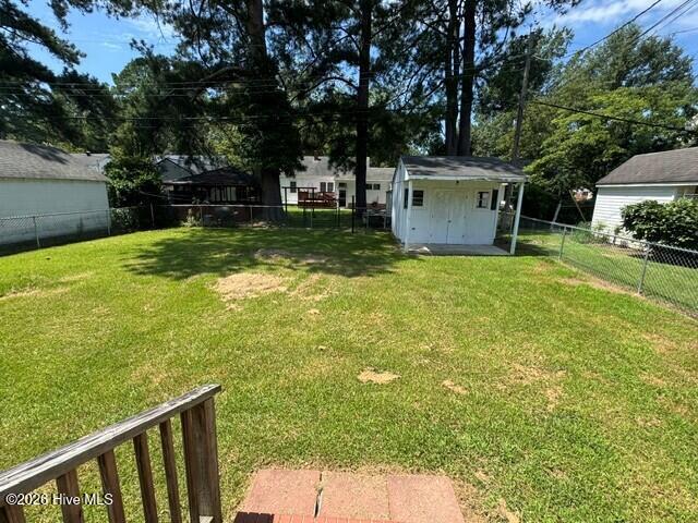 913 N Colony Avenue N Property Photo 13