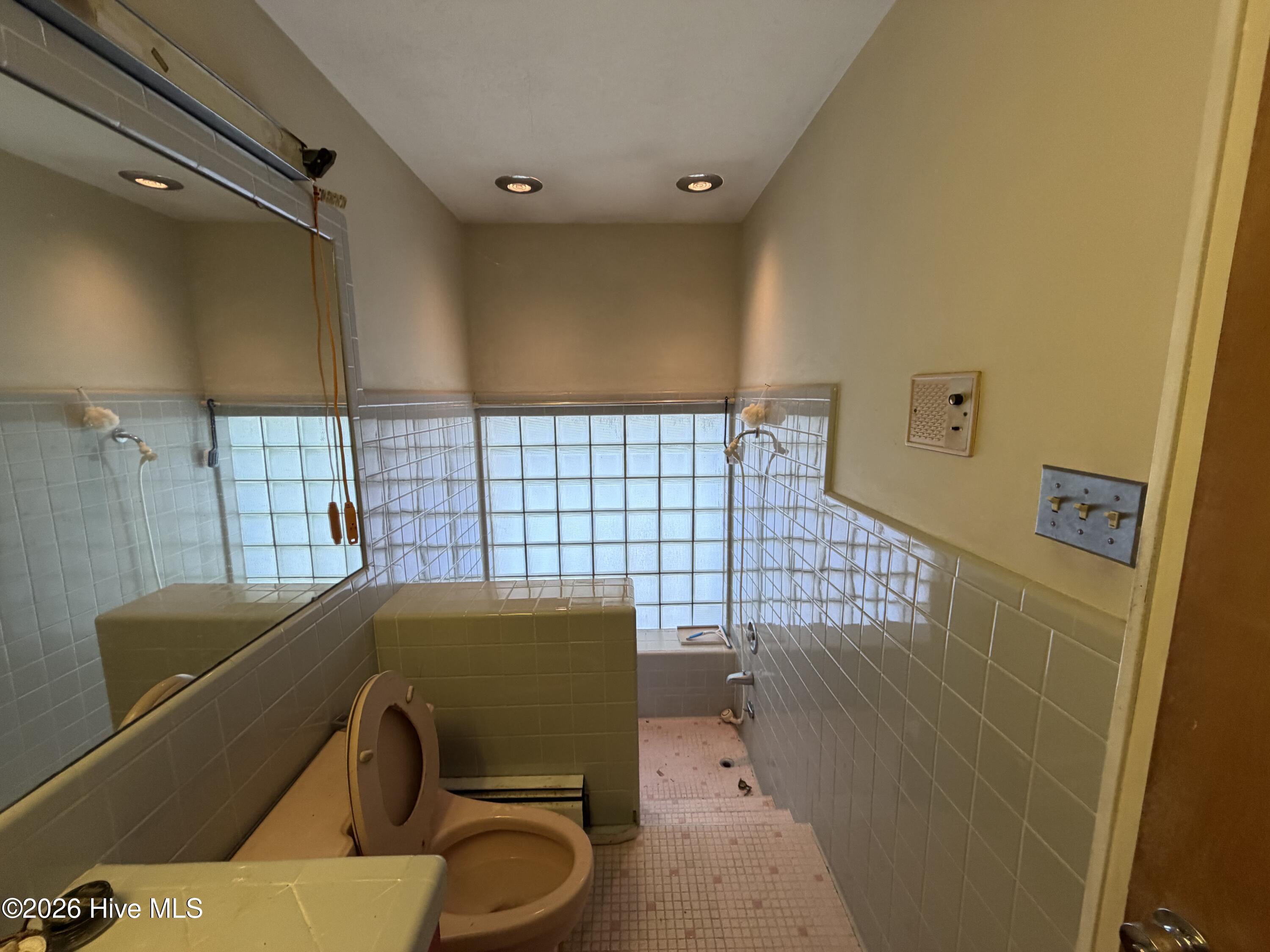 16 Hemlock Way Property Photo 11
