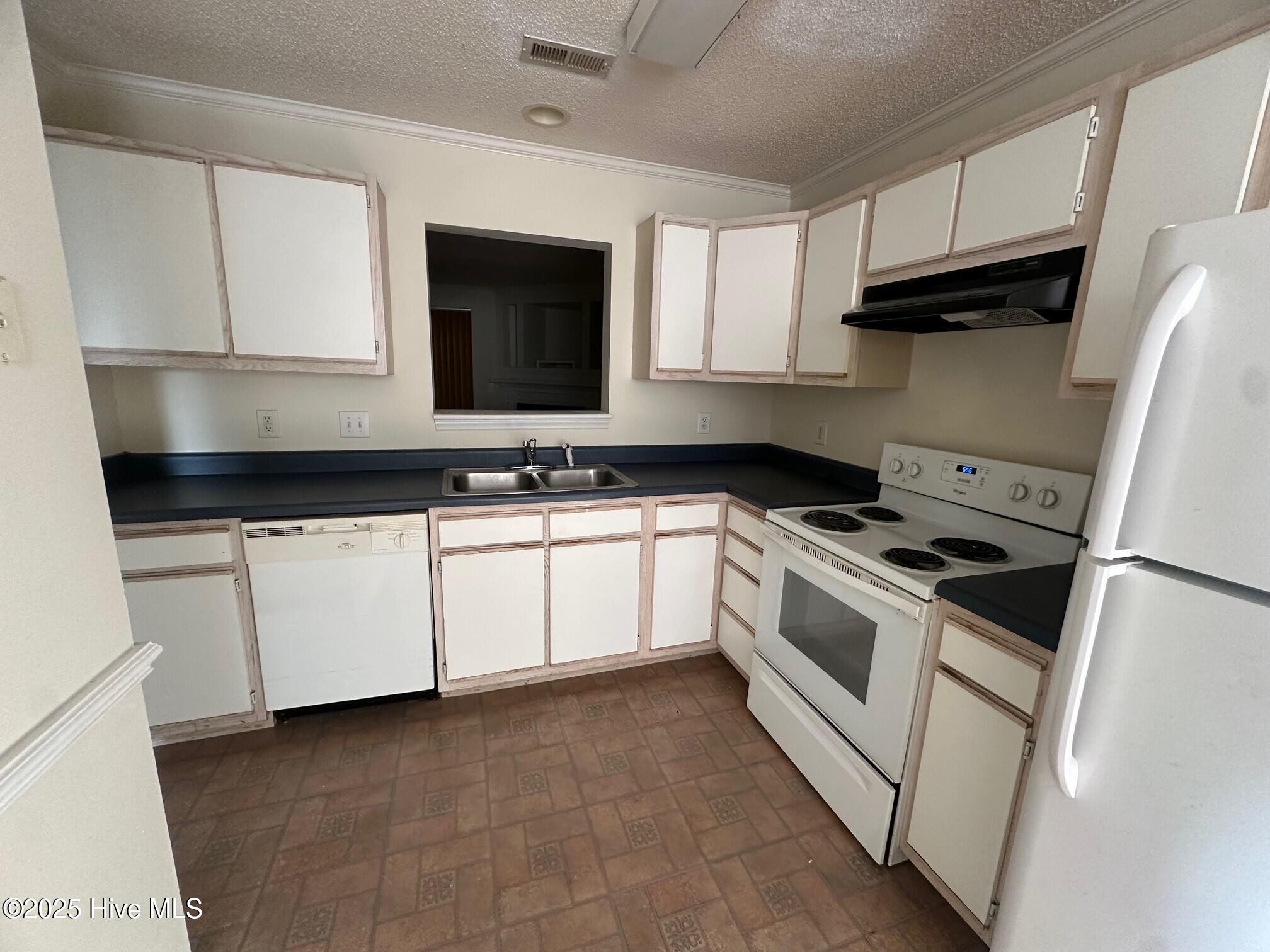1224 Westridge Court B Property Photo 6