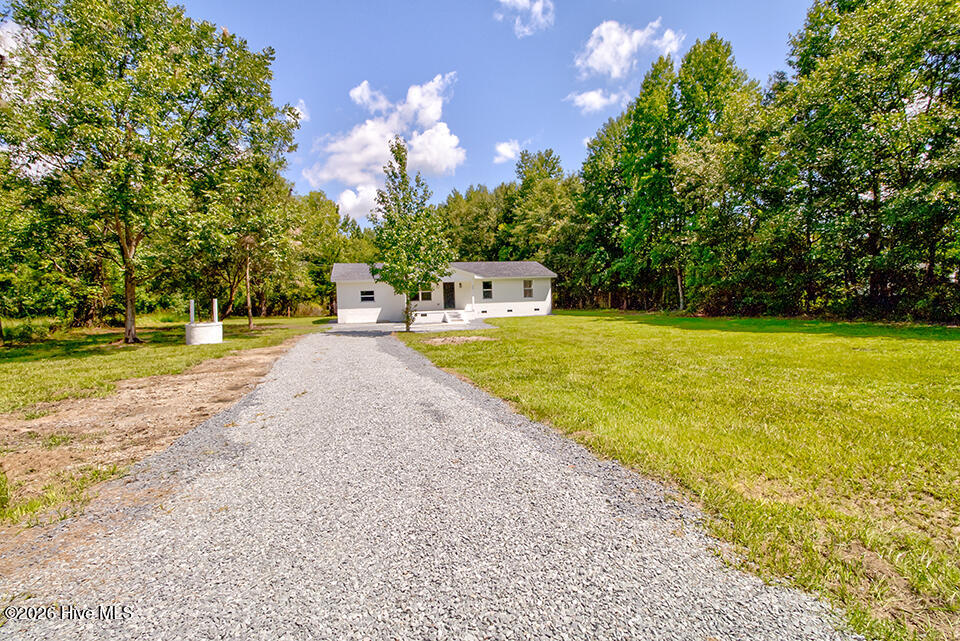 390 Newtown Loop Road Property Photo 4