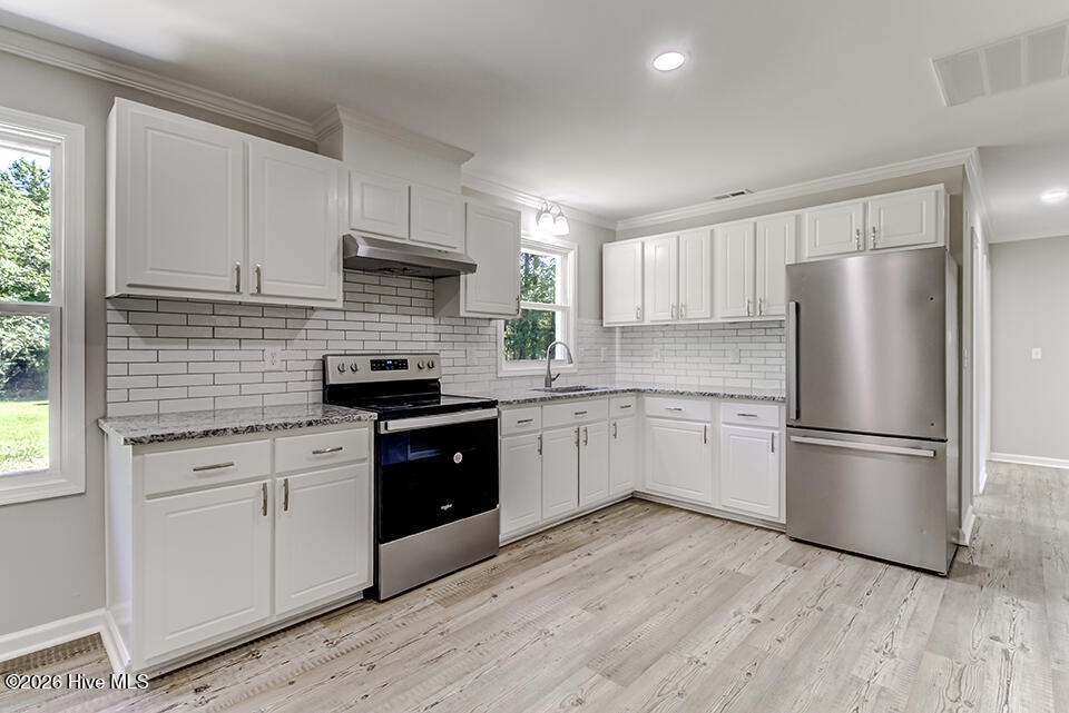 390 Newtown Loop Road Property Photo 10