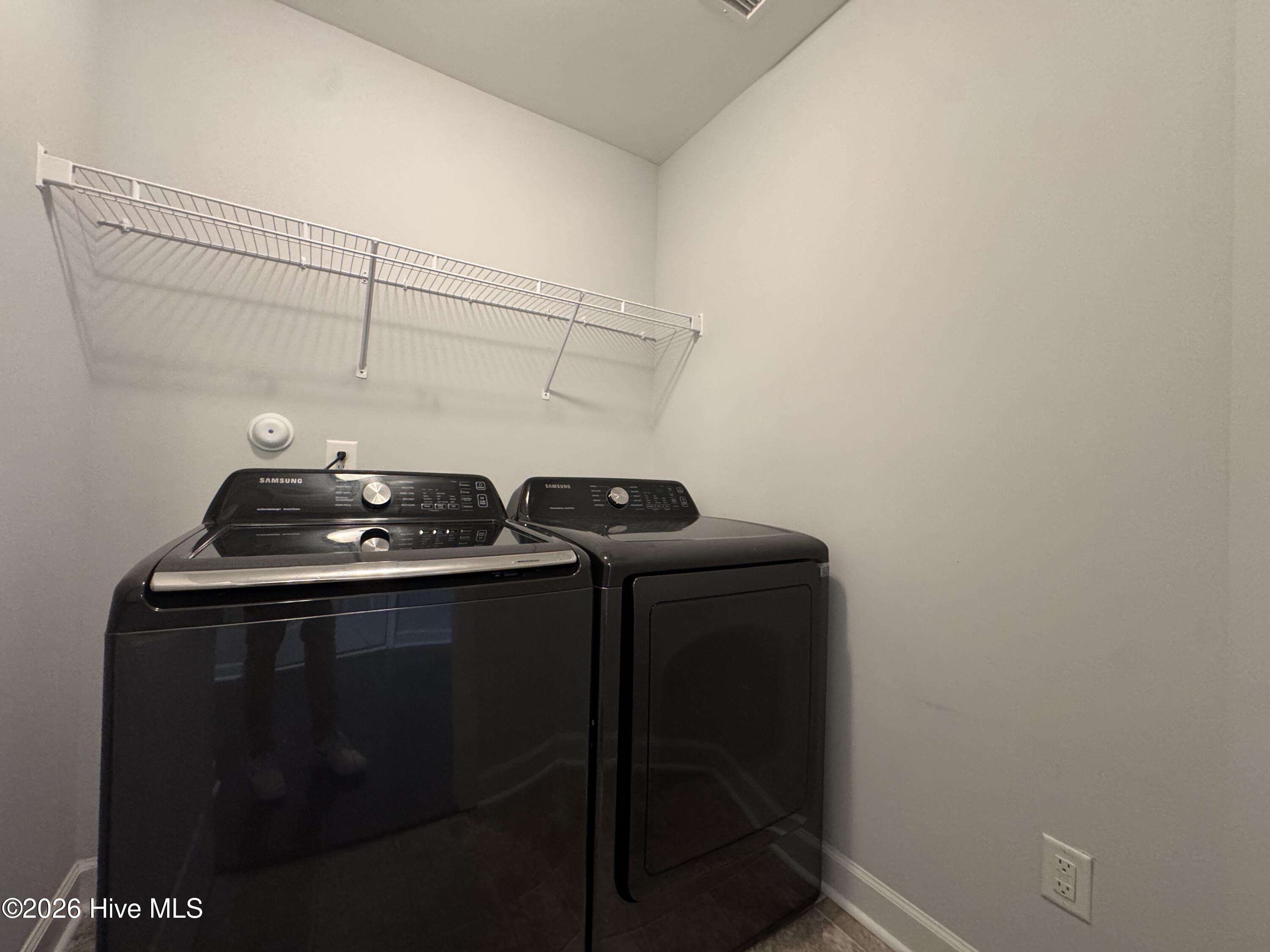 4043 Ironstone Court Property Photo 14